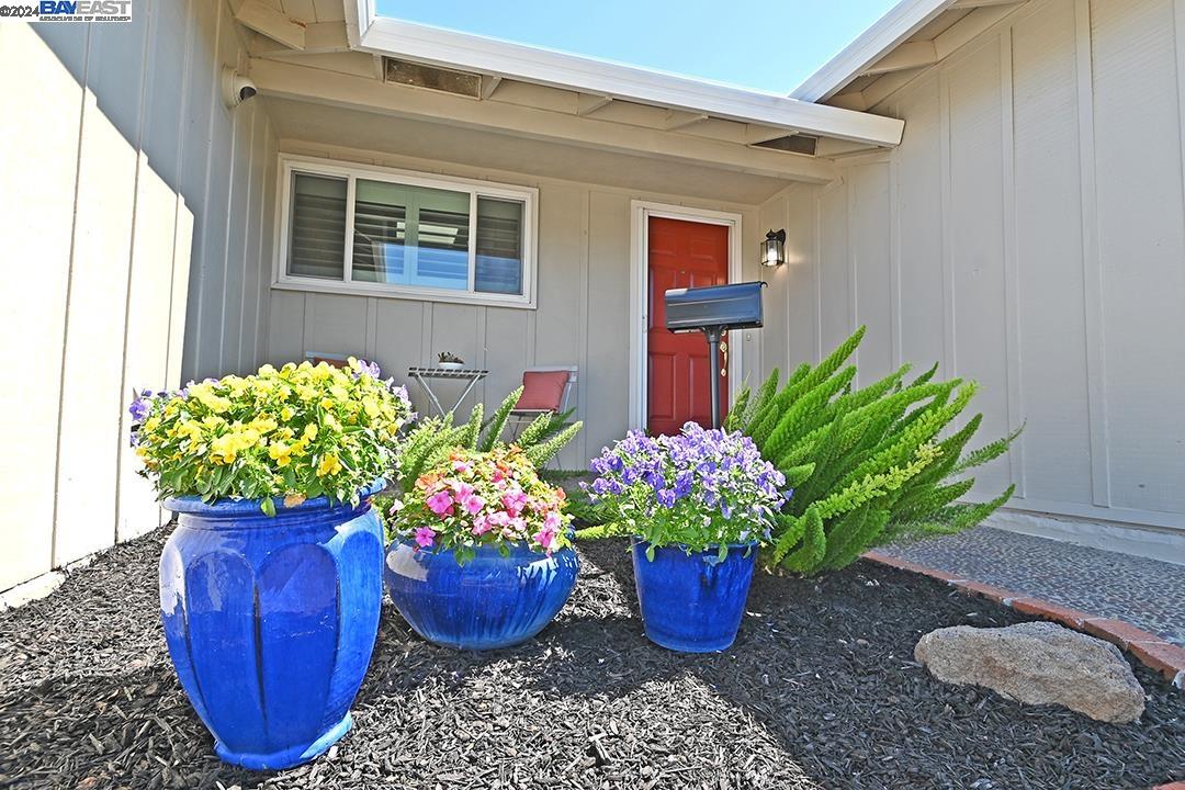 Detail Gallery Image 22 of 25 For 1022 Roxanne St, Livermore,  CA 94550 - 4 Beds | 2 Baths