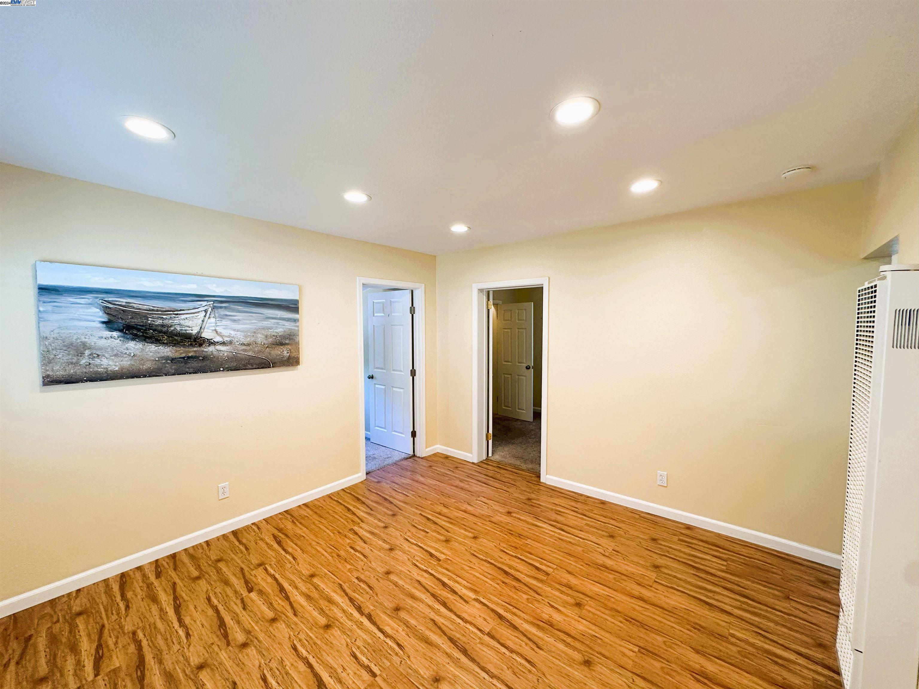 Detail Gallery Image 7 of 30 For 17353 Park Ave, Sonoma,  CA 95476-8508 - 3 Beds | 2 Baths