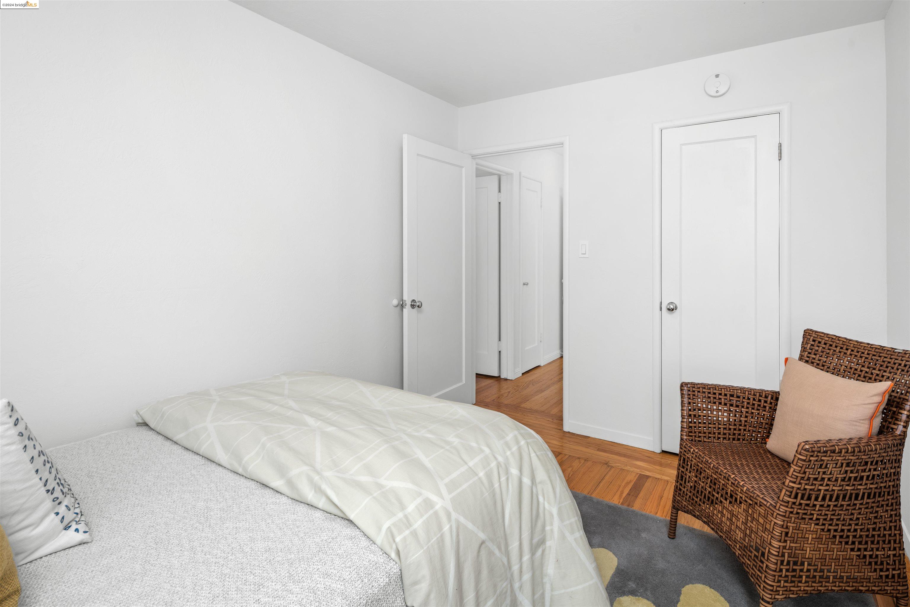 Detail Gallery Image 25 of 33 For 2014 Carlson Blvd, Richmond,  CA 94804 - 2 Beds | 1 Baths