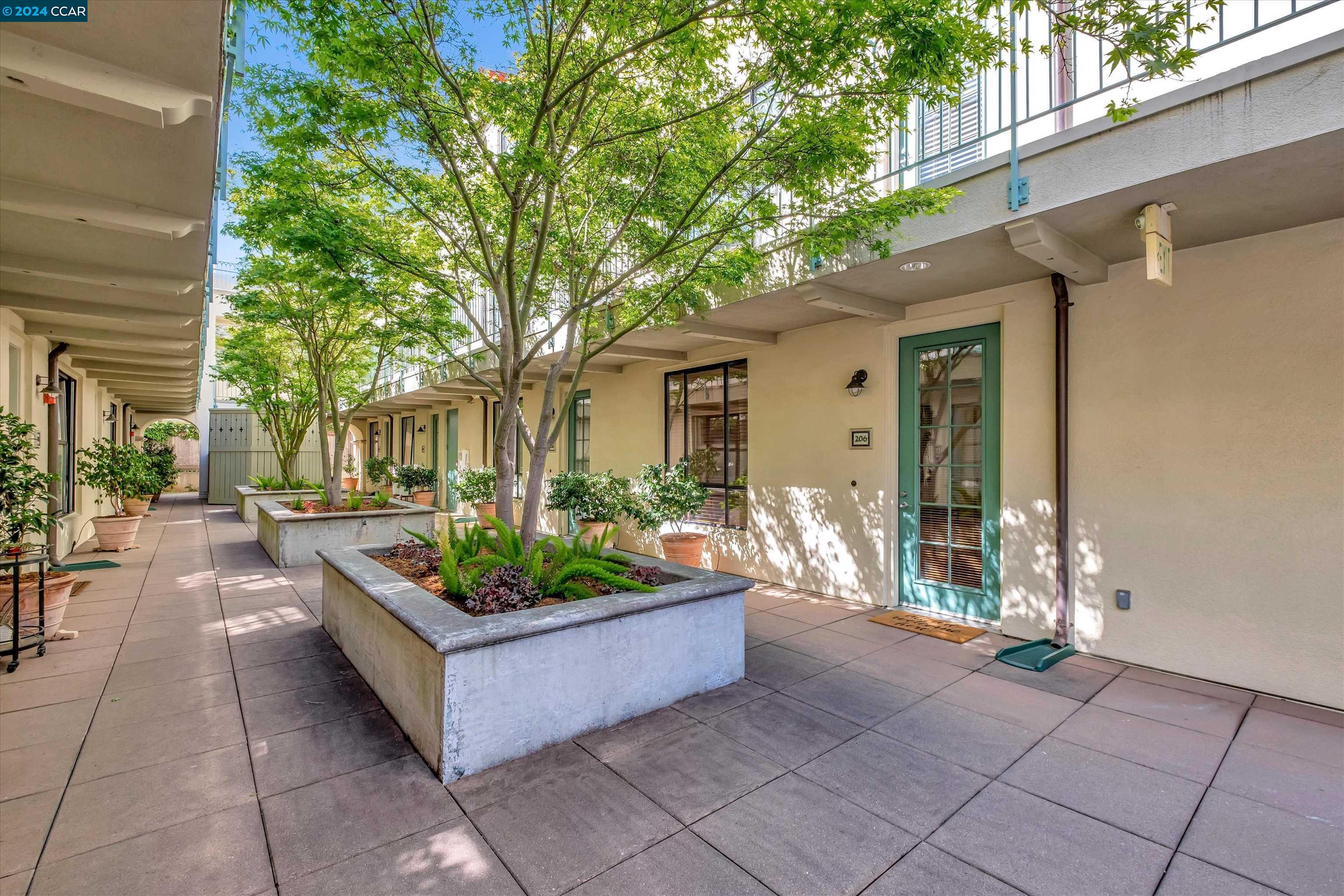 Photo #5: 41059778 Listing 