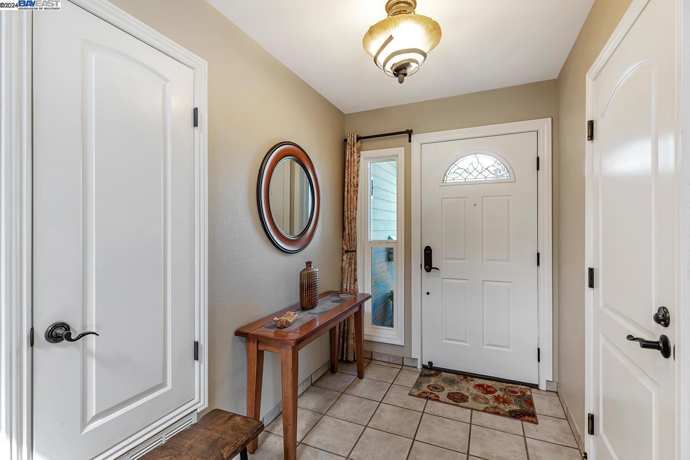 Detail Gallery Image 5 of 49 For 4110 Rennellwood Way, Pleasanton,  CA 94566 - 2 Beds | 2 Baths