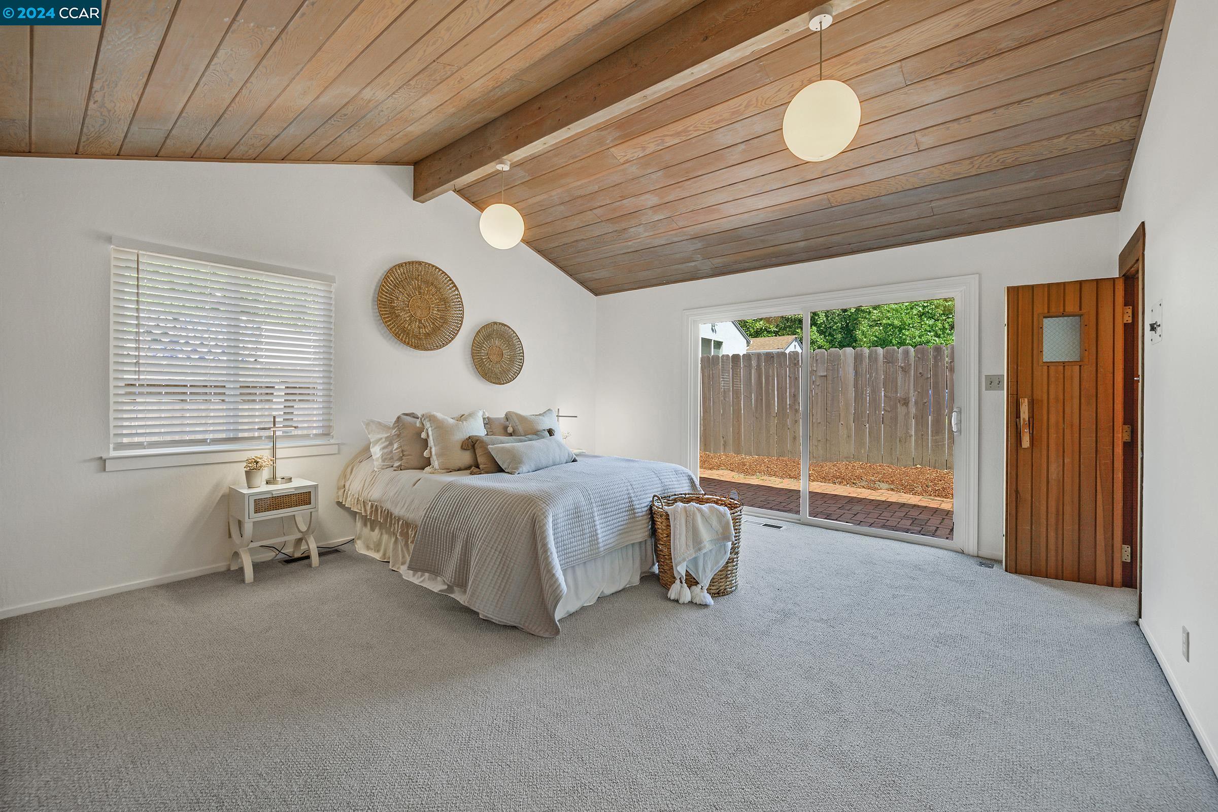 Detail Gallery Image 24 of 36 For 3252 Hillview Ln, Lafayette,  CA 94549 - 5 Beds | 4 Baths
