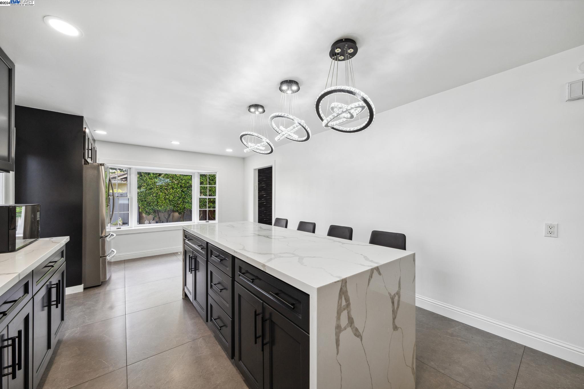 Detail Gallery Image 16 of 60 For 10 Greyfell Pl, Pleasant Hill,  CA 94523 - 4 Beds | 3/1 Baths