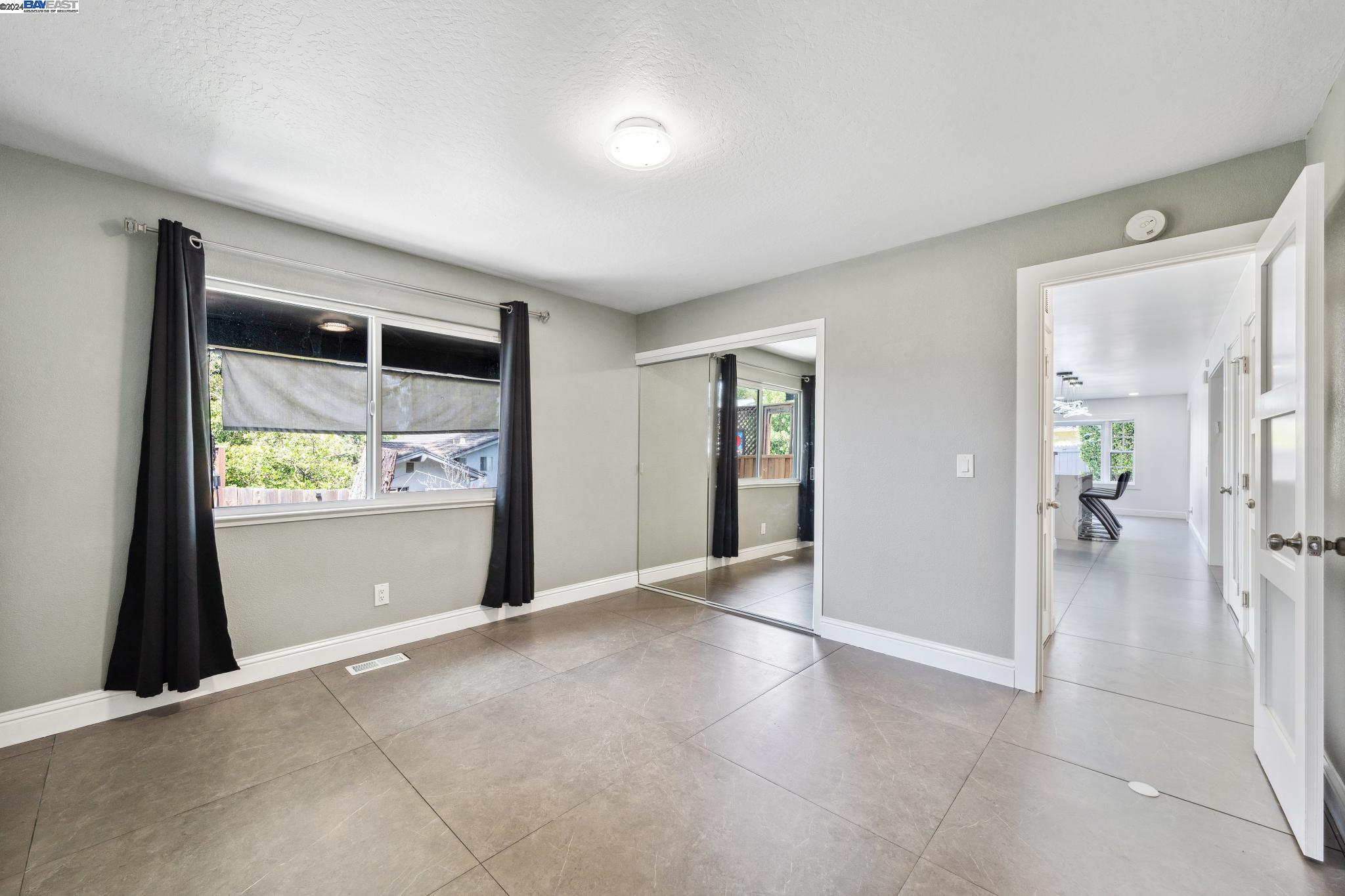 Detail Gallery Image 24 of 60 For 10 Greyfell Pl, Pleasant Hill,  CA 94523 - 4 Beds | 3/1 Baths