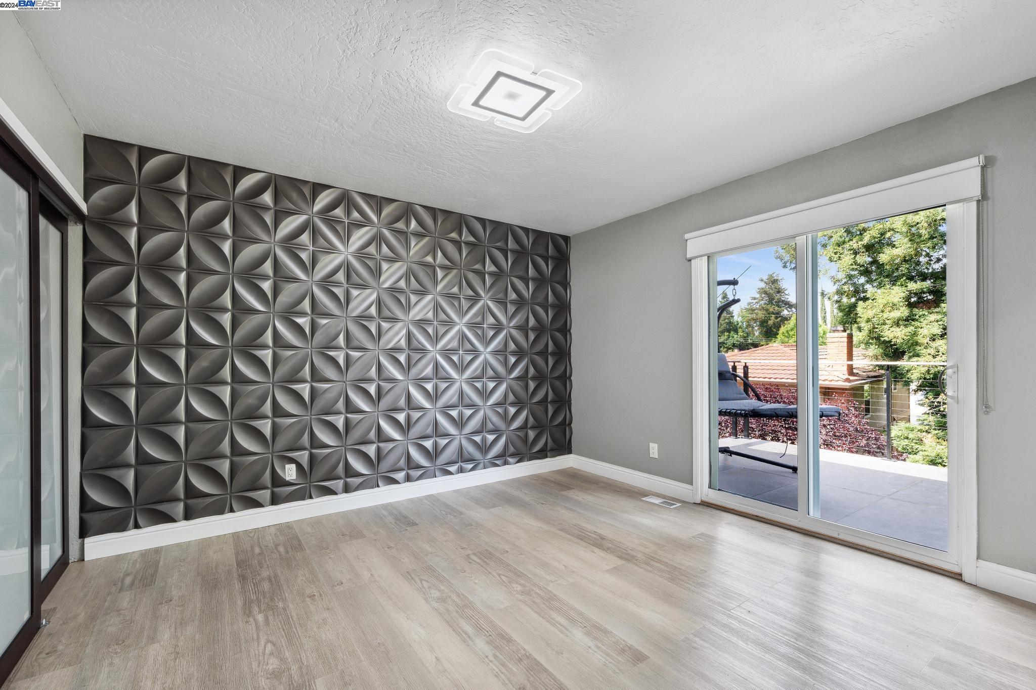 Detail Gallery Image 29 of 60 For 10 Greyfell Pl, Pleasant Hill,  CA 94523 - 4 Beds | 3/1 Baths