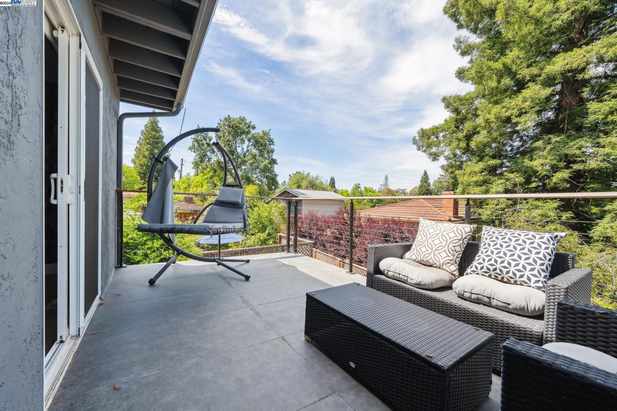 Detail Gallery Image 37 of 60 For 10 Greyfell Pl, Pleasant Hill,  CA 94523 - 4 Beds | 3/1 Baths