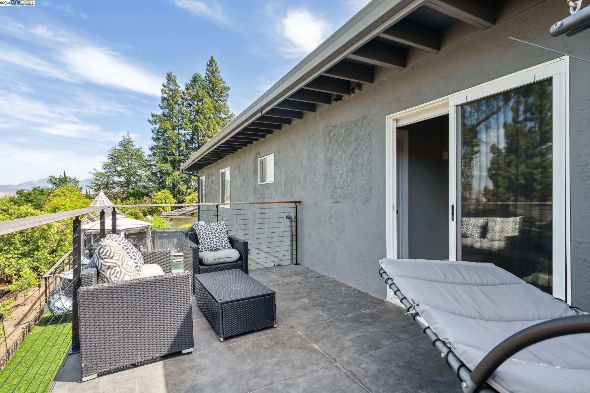 Detail Gallery Image 38 of 60 For 10 Greyfell Pl, Pleasant Hill,  CA 94523 - 4 Beds | 3/1 Baths