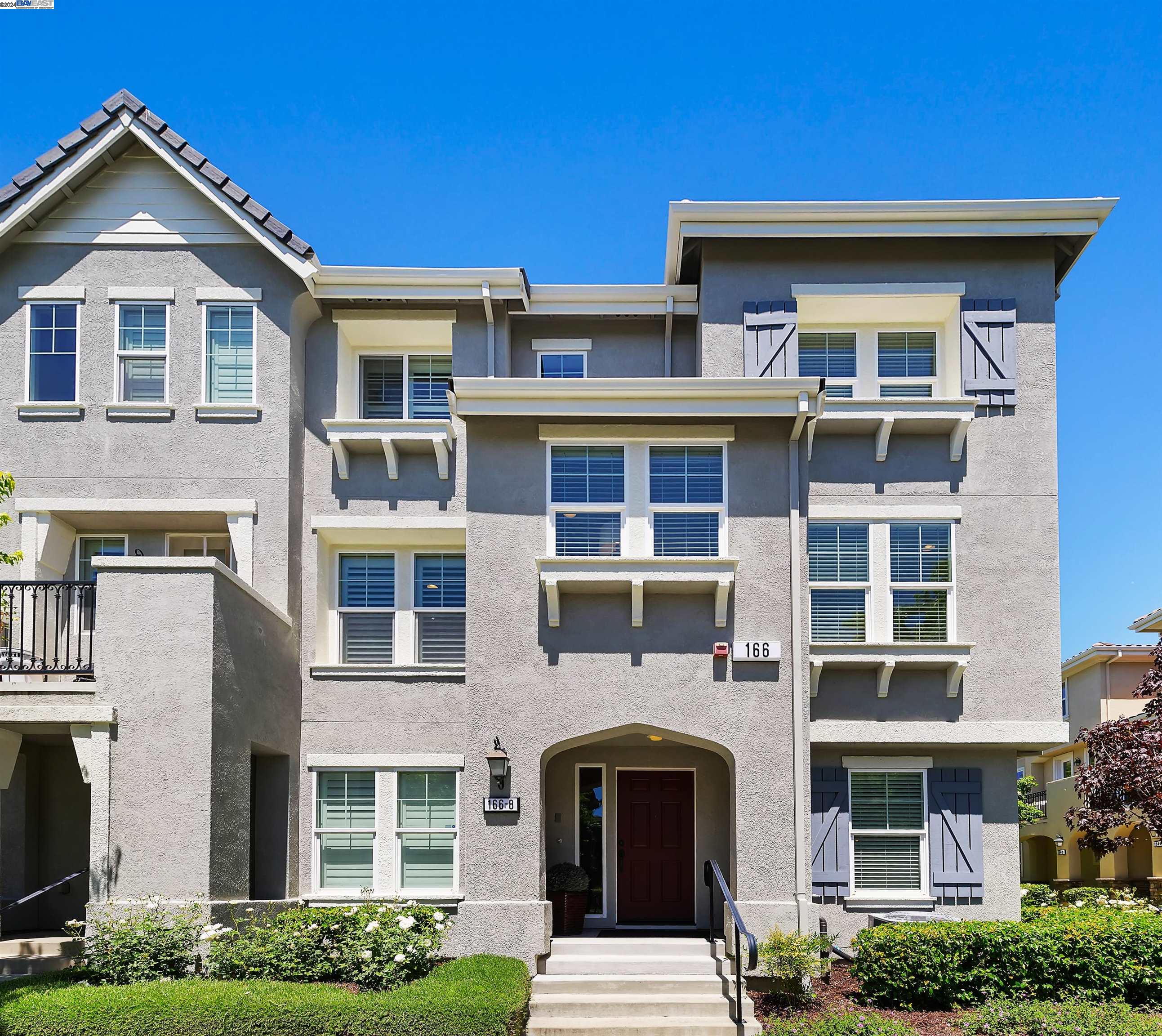 MLS: 41059817 Condo For Sale