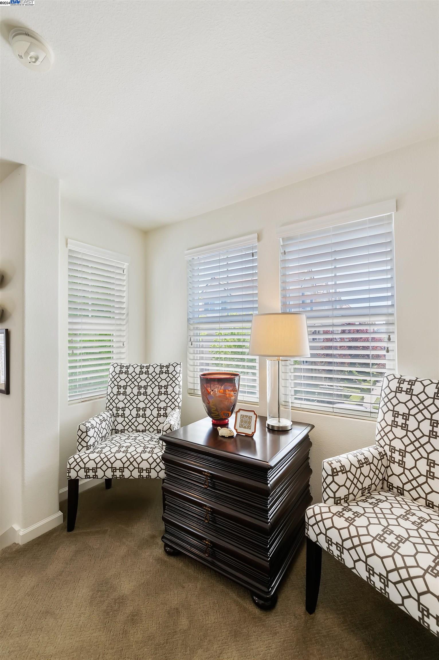 Detail Gallery Image 17 of 31 For 166 Selby Lane # 8, Livermore,  CA 94551 - 3 Beds | 2/1 Baths