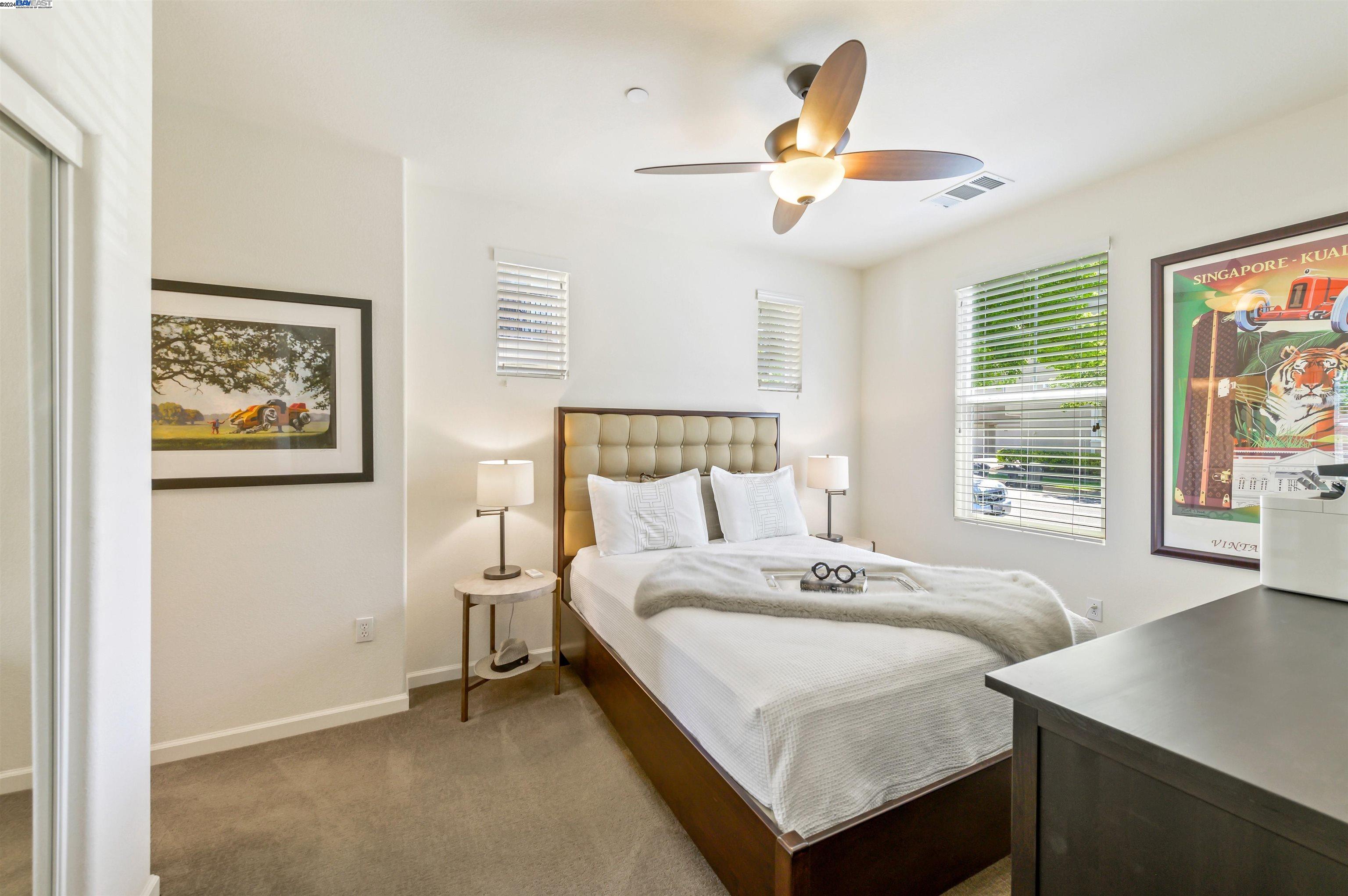 Detail Gallery Image 3 of 31 For 166 Selby Lane # 8, Livermore,  CA 94551 - 3 Beds | 2/1 Baths