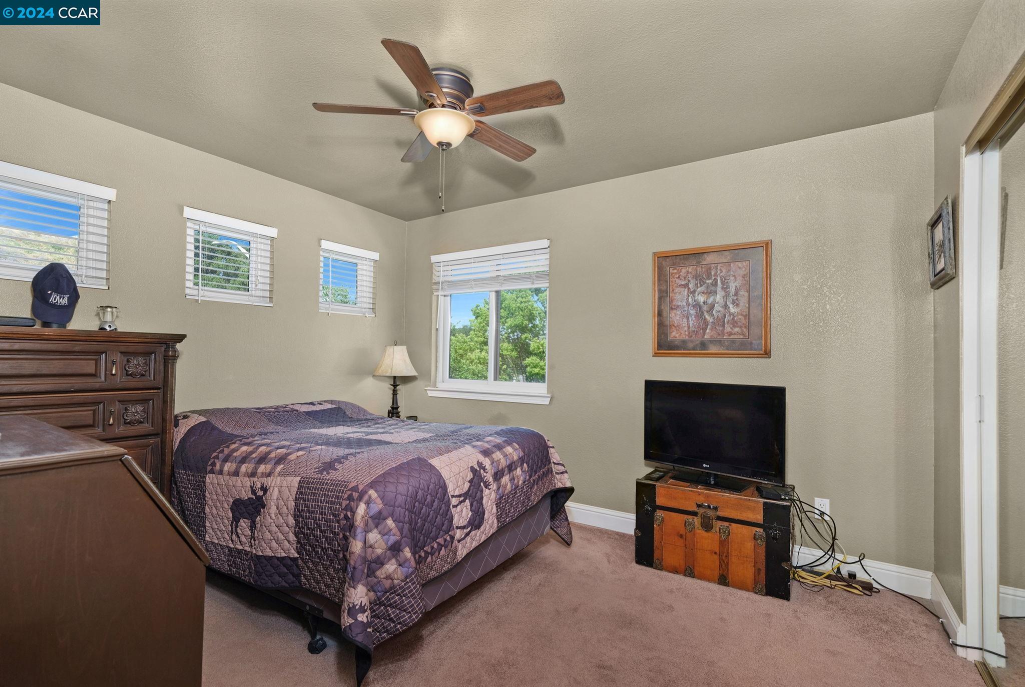 Detail Gallery Image 15 of 22 For 3141 Ferngrove Way, Antioch,  CA 94531 - 4 Beds | 2/1 Baths