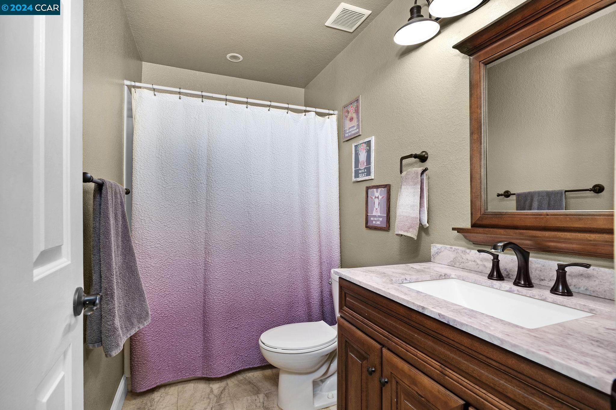 Detail Gallery Image 16 of 22 For 3141 Ferngrove Way, Antioch,  CA 94531 - 4 Beds | 2/1 Baths
