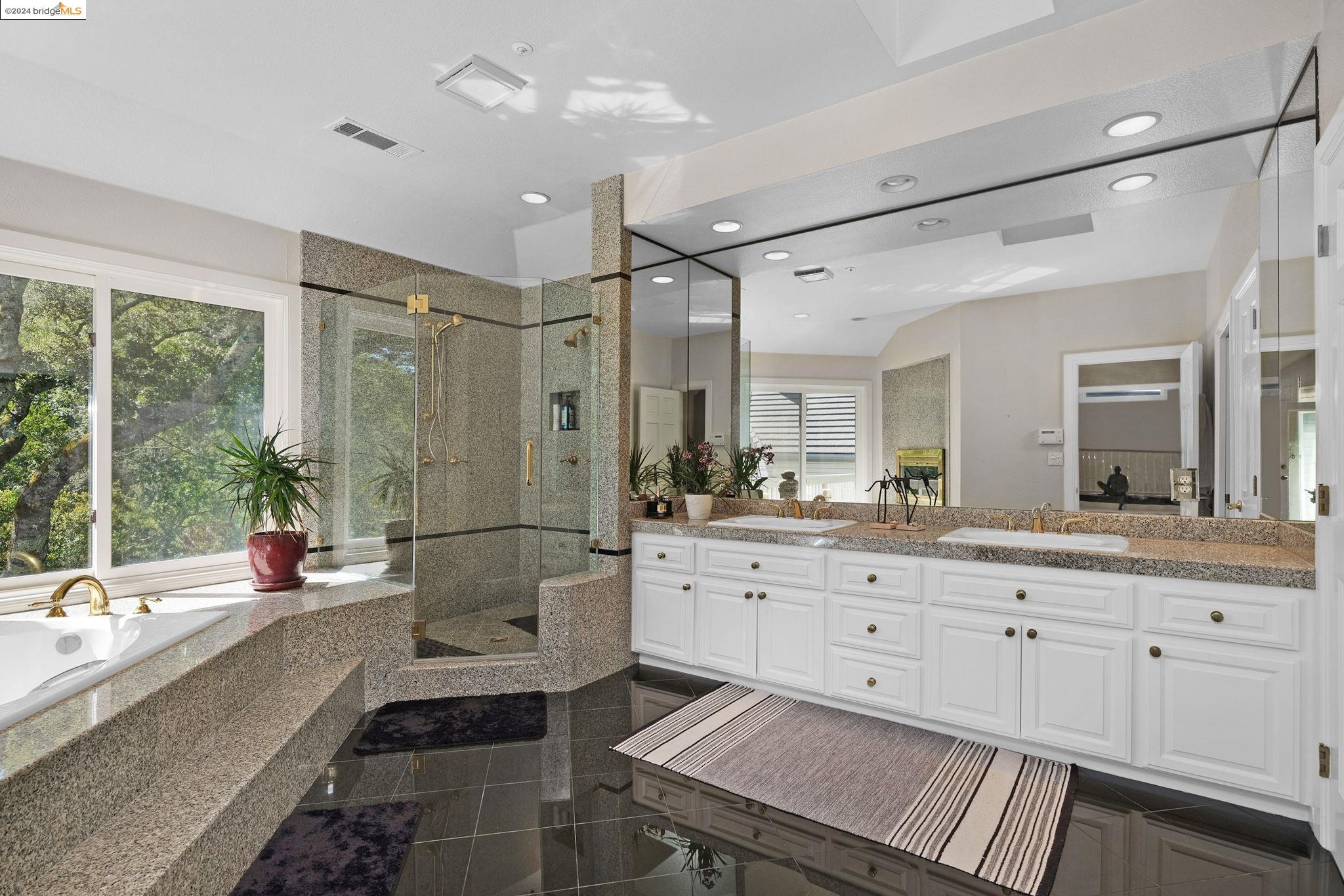 Detail Gallery Image 25 of 43 For 4 Julianna Ct, Moraga,  CA 94556 - 4 Beds | 4 Baths