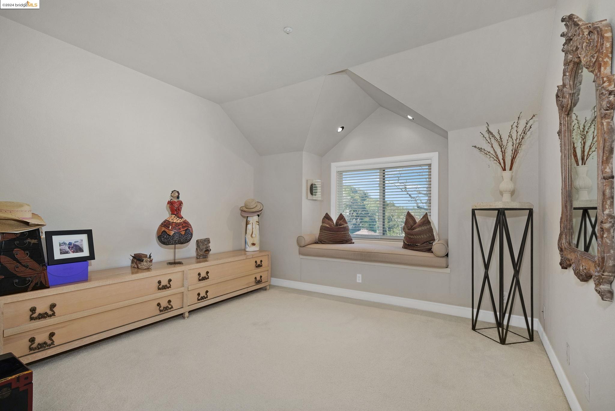 Detail Gallery Image 31 of 43 For 4 Julianna Ct, Moraga,  CA 94556 - 4 Beds | 4 Baths