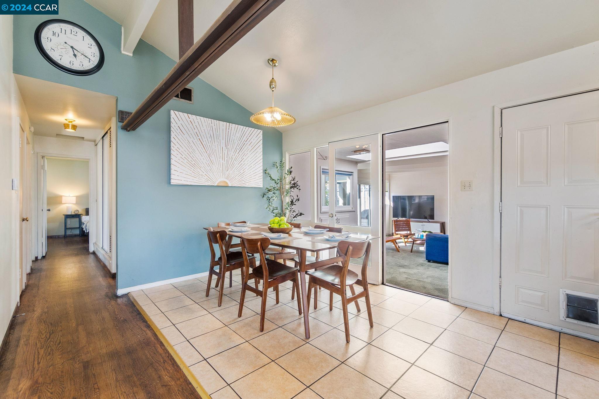 Detail Gallery Image 14 of 32 For 2827 Loyola Drive, Richmond,  CA 94806 - 3 Beds | 2 Baths