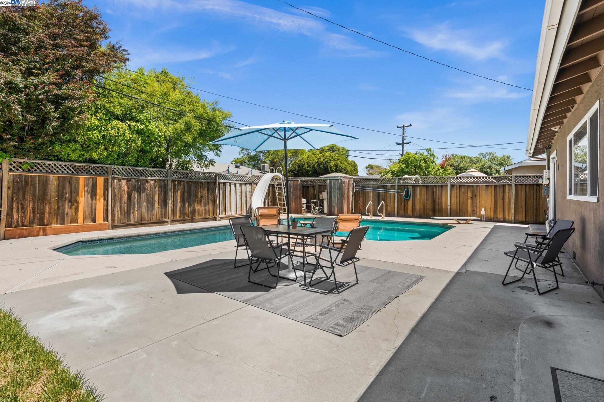 Detail Gallery Image 36 of 47 For 7743 Canterbury Ln, Dublin,  CA 94568 - 3 Beds | 2 Baths
