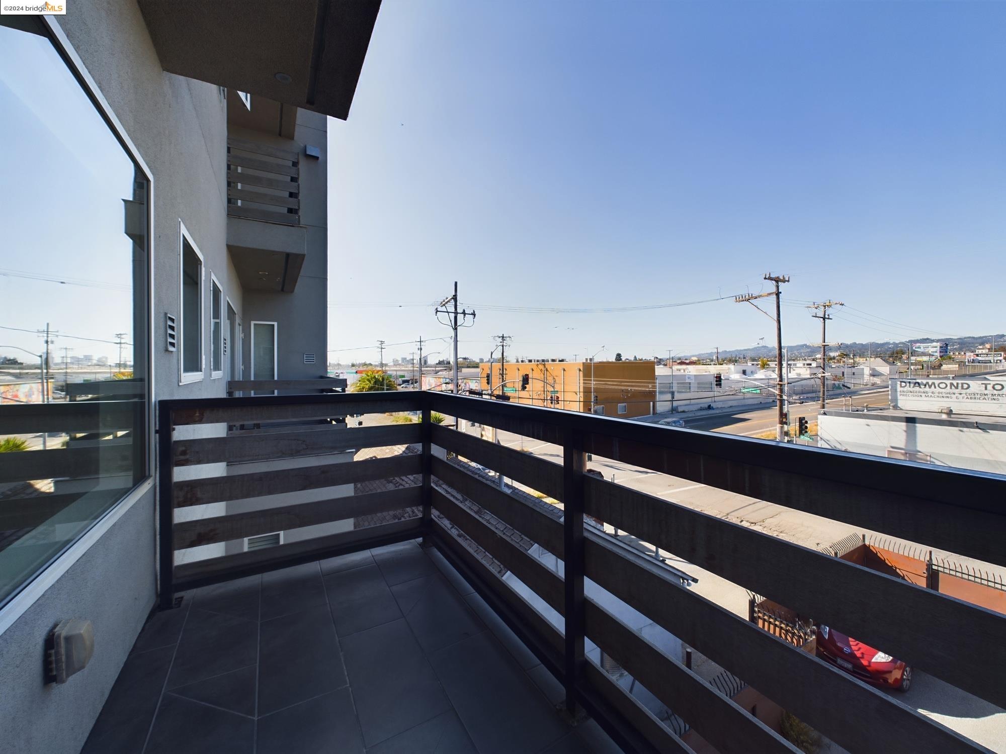 Detail Gallery Image 12 of 47 For 414 29th Ave #4,  Oakland,  CA 94601 - 2 Beds | 2 Baths