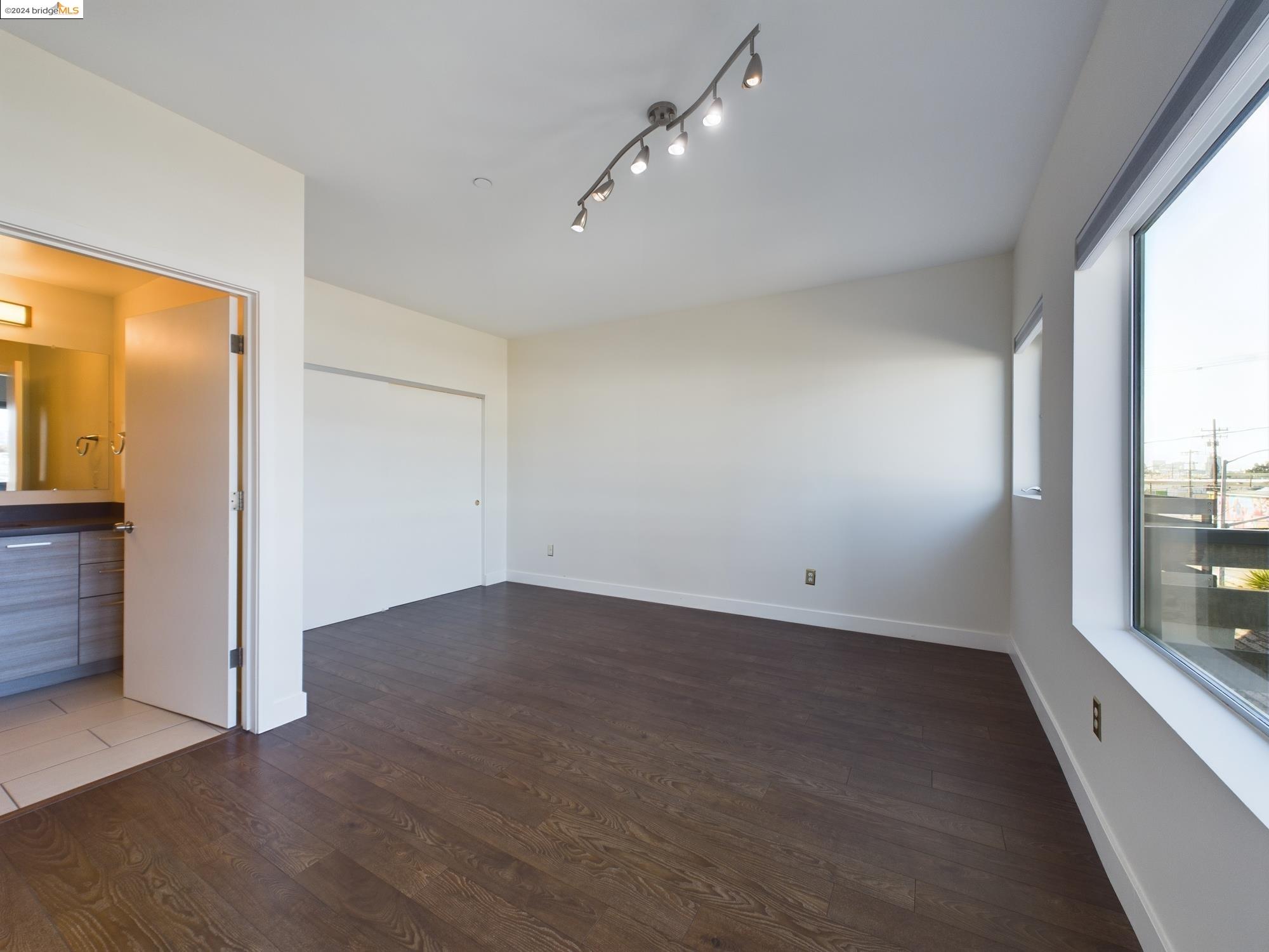 Detail Gallery Image 23 of 47 For 414 29th Ave #4,  Oakland,  CA 94601 - 2 Beds | 2 Baths
