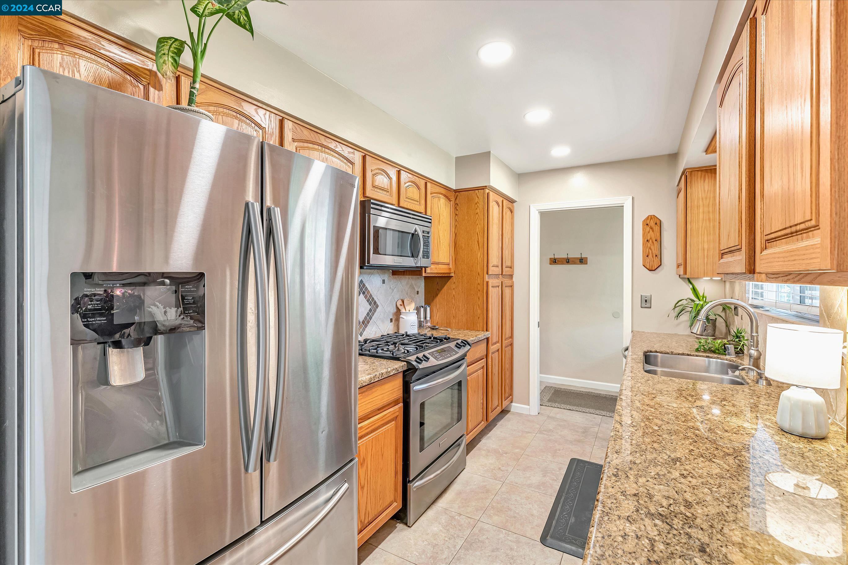 Detail Gallery Image 14 of 58 For 1109 Mocho St, Livermore,  CA 94550 - 3 Beds | 2 Baths