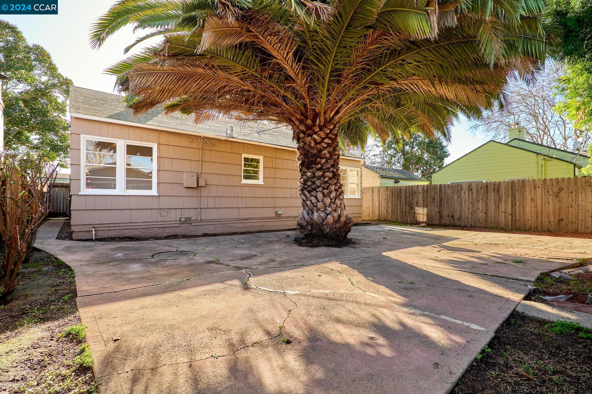 Detail Gallery Image 17 of 20 For 208 Springs Rd, Vallejo,  CA 94590 - 2 Beds | 1 Baths