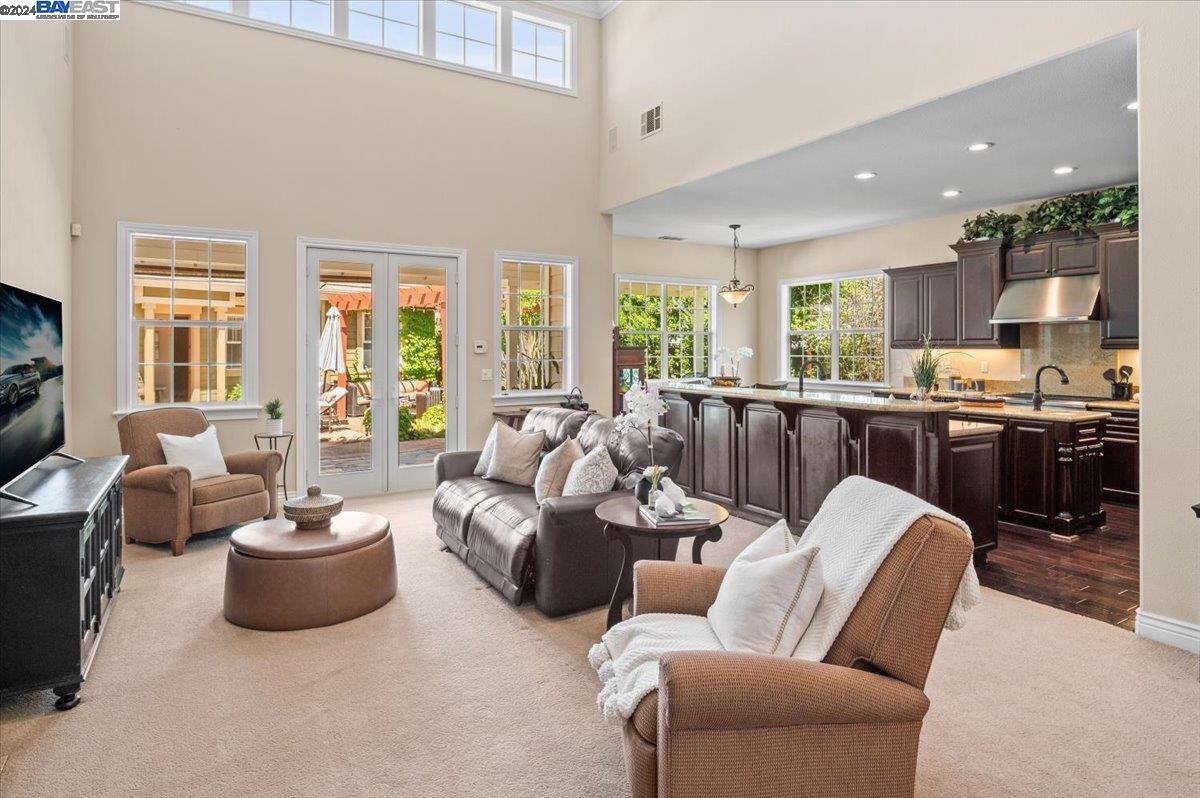 Detail Gallery Image 16 of 60 For 1616 Cindy Way, Pleasanton,  CA 94566-5900 - 6 Beds | 4 Baths