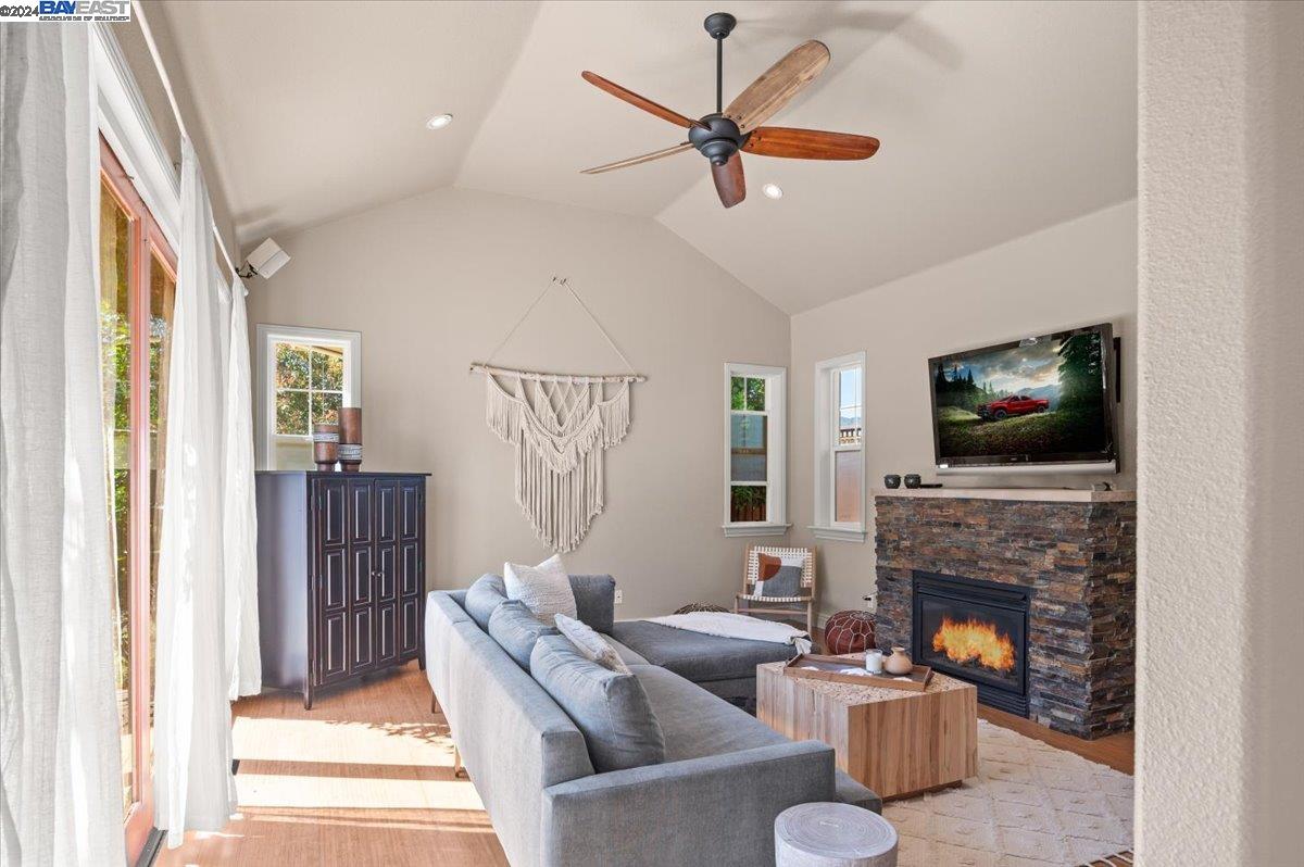 Detail Gallery Image 48 of 60 For 1616 Cindy Way, Pleasanton,  CA 94566-5900 - 6 Beds | 4 Baths