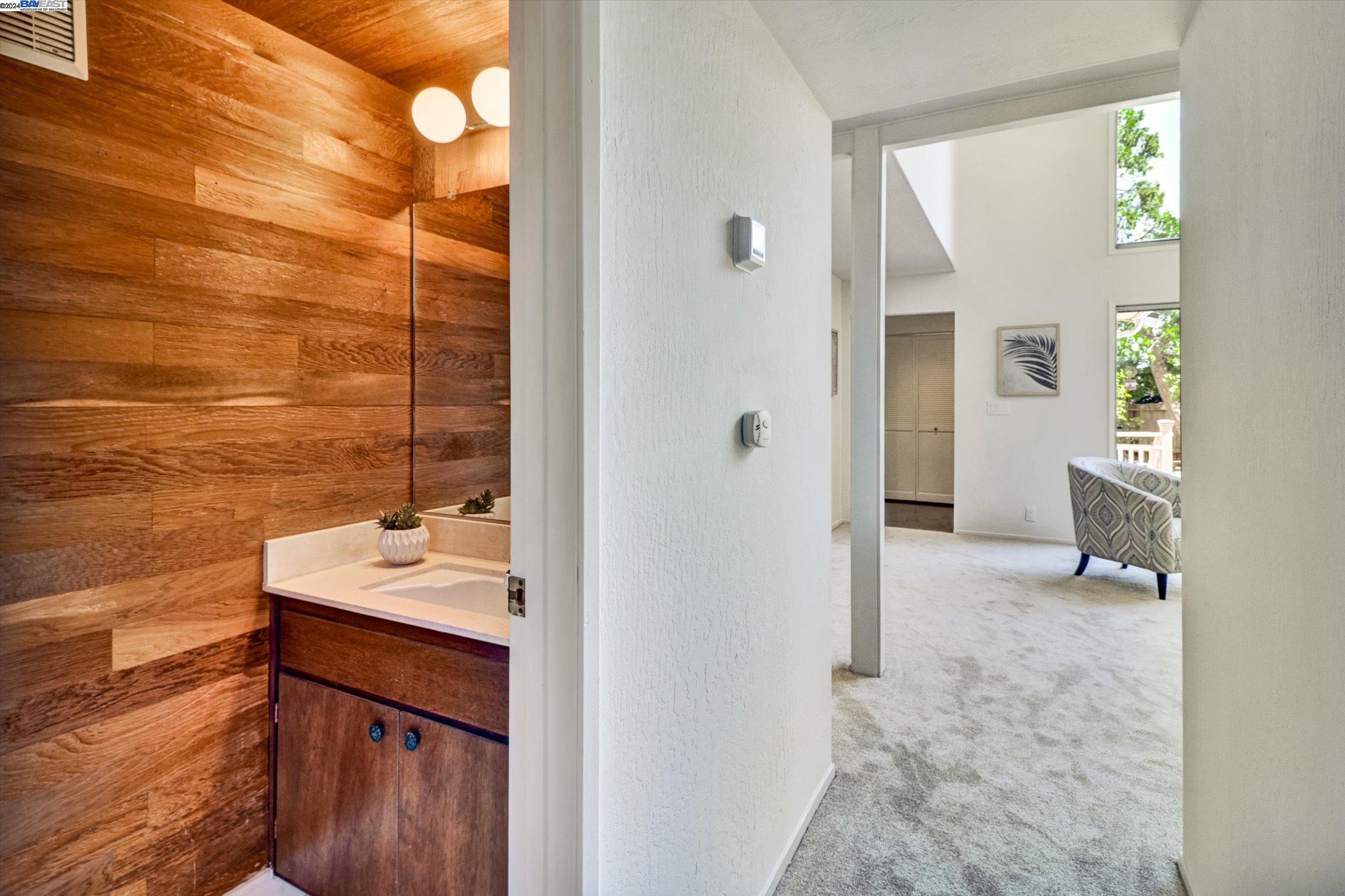 Detail Gallery Image 22 of 48 For 11 Lake Ave, Piedmont,  CA 94511-4425 - 3 Beds | 2/1 Baths