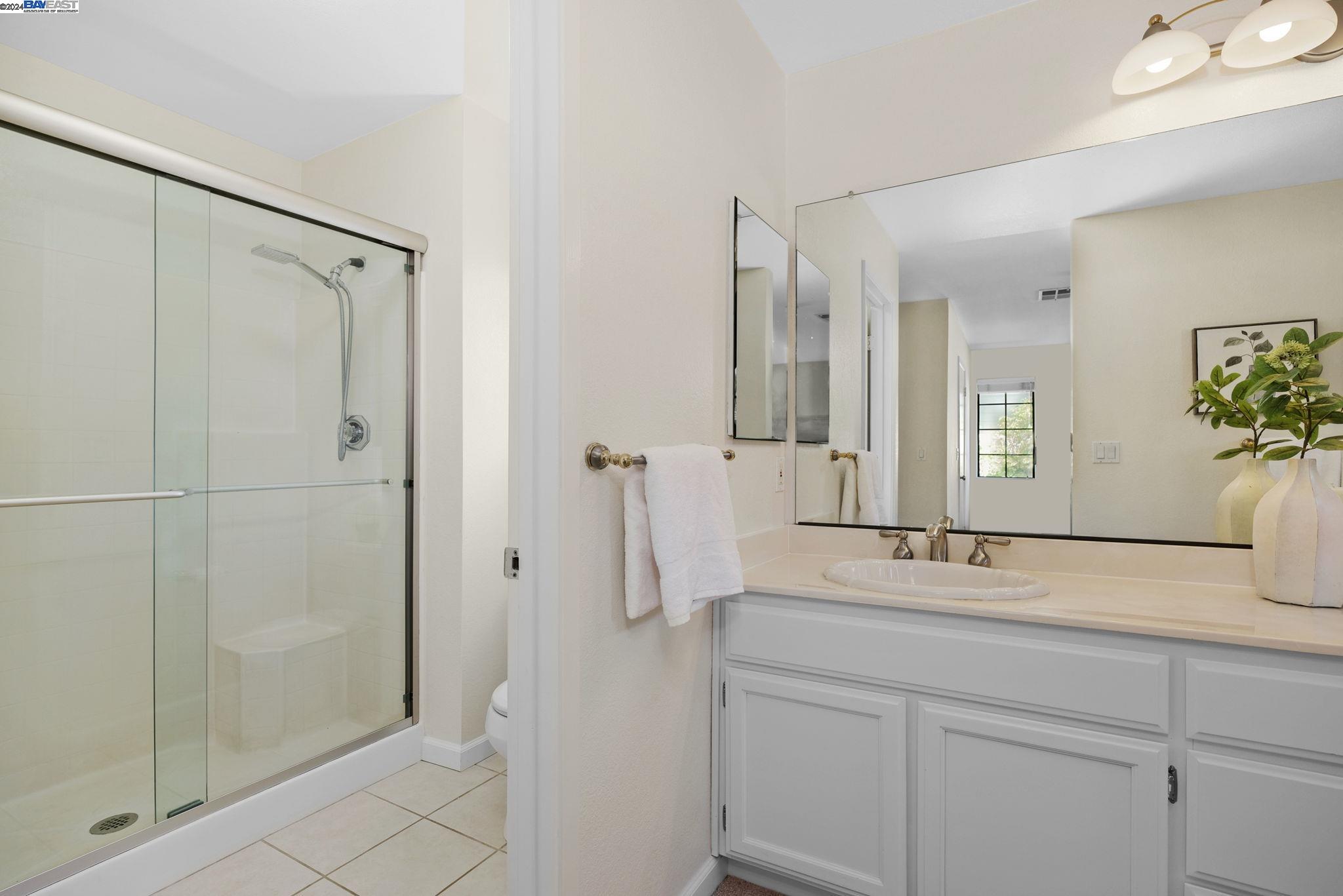 Detail Gallery Image 21 of 30 For 2270 Foxhill Dr, Martinez,  CA 94553 - 3 Beds | 2/1 Baths