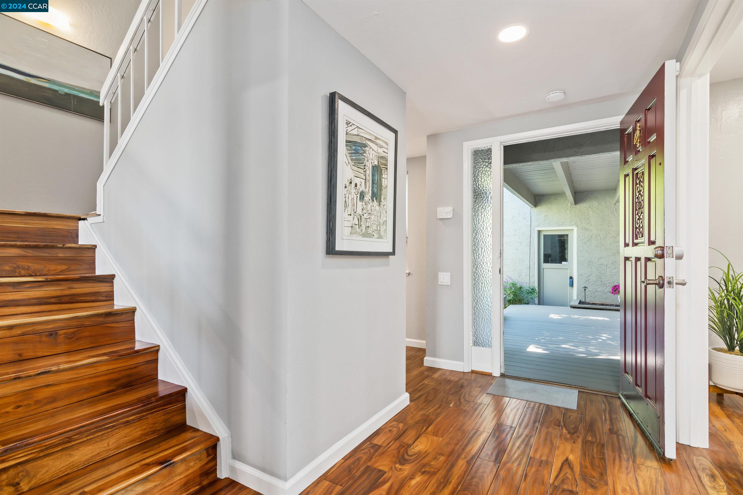 Detail Gallery Image 3 of 37 For 4 Baltusrol St, Moraga,  CA 94556 - 3 Beds | 2/1 Baths