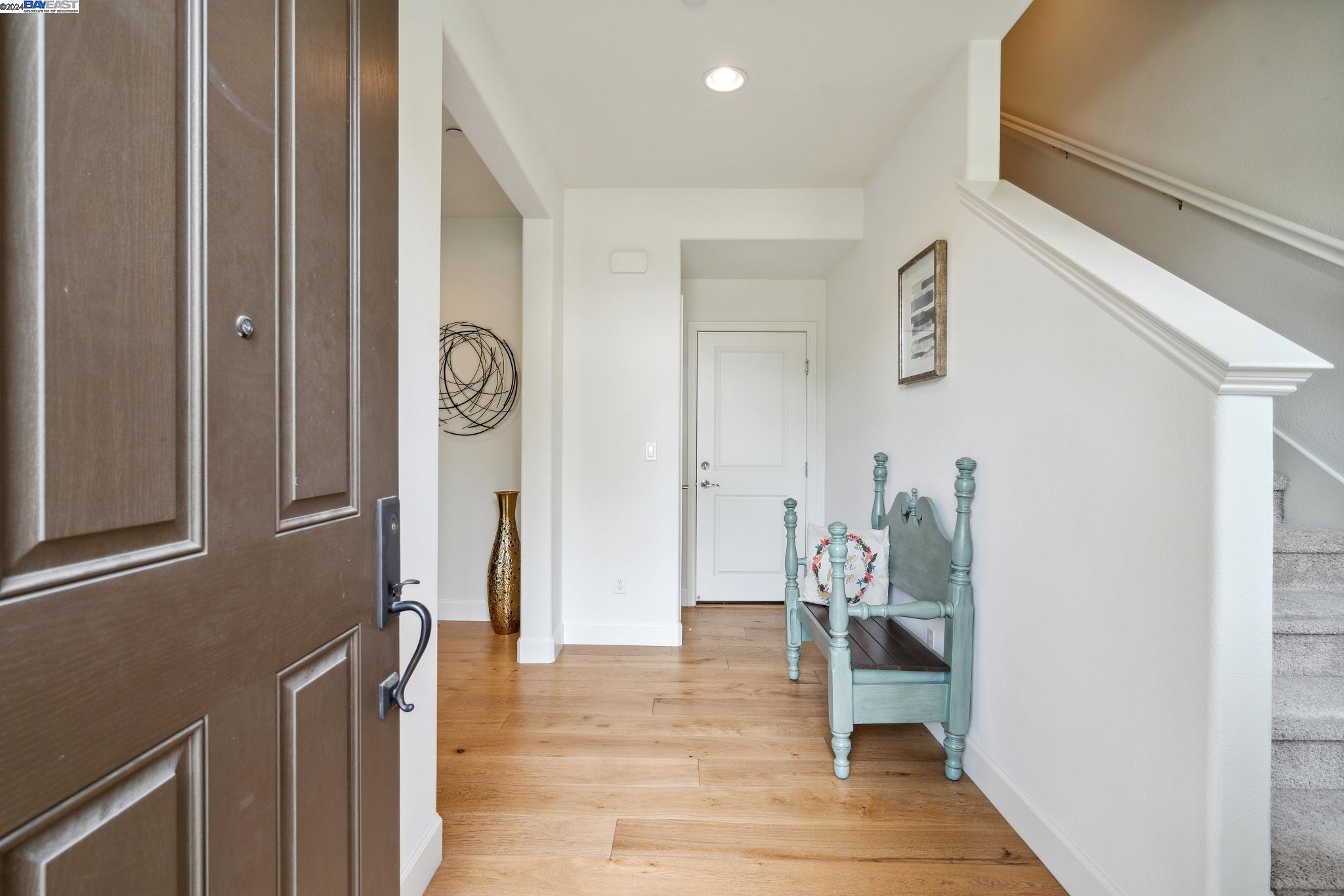 Photo #5: 41059935 Listing 