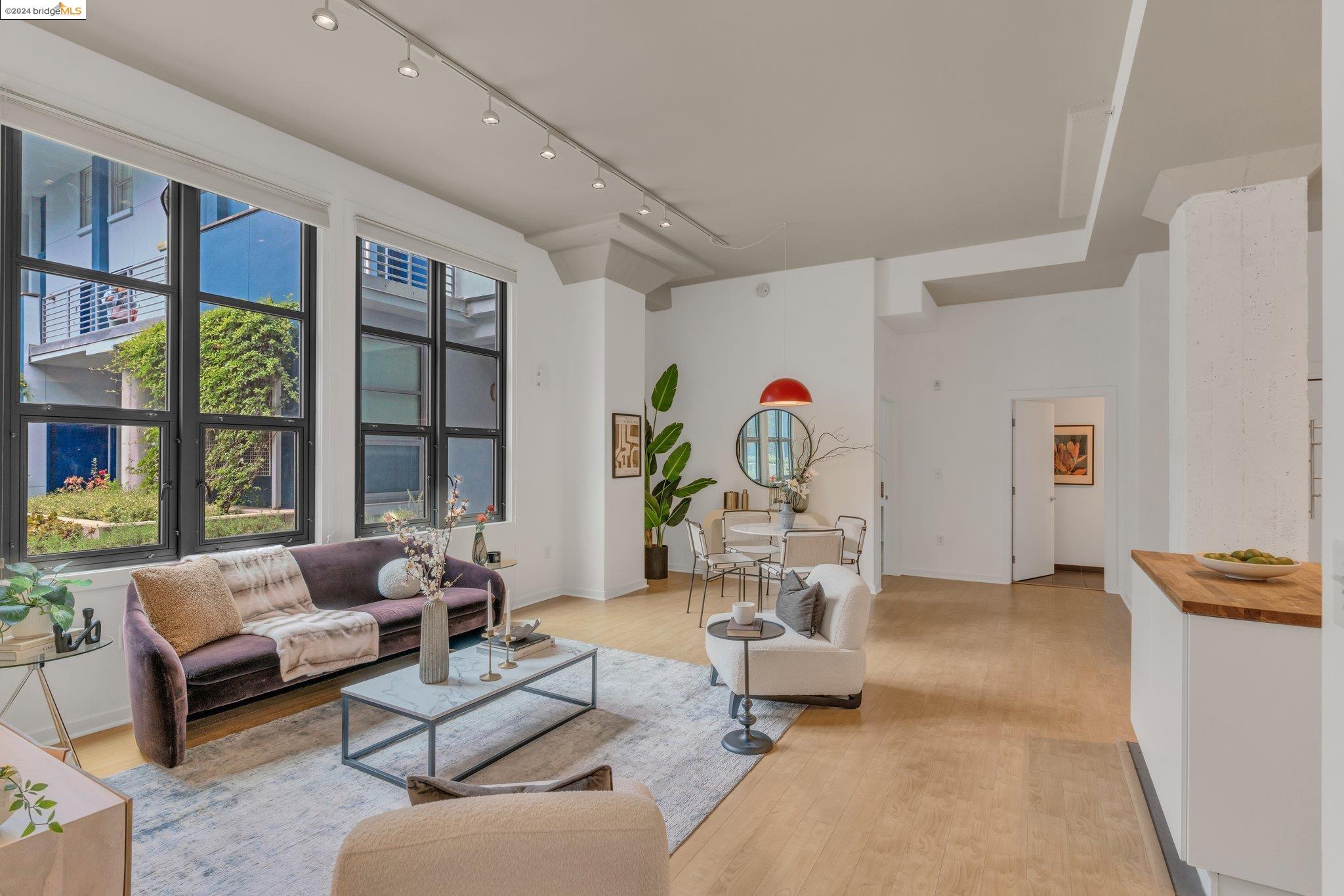 Photo #5: 41059936 Listing 