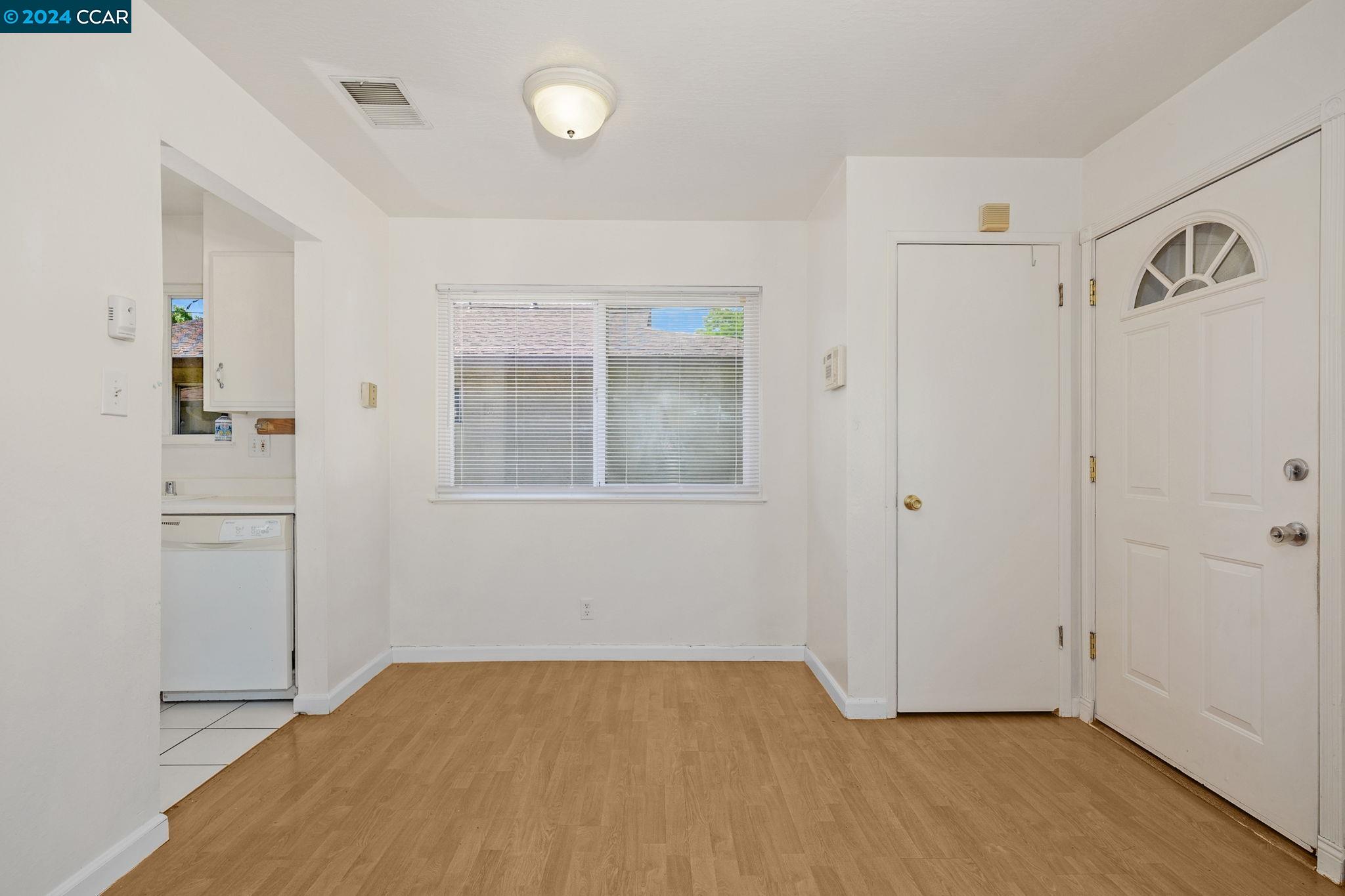 Photo #6: 41059939 Listing 