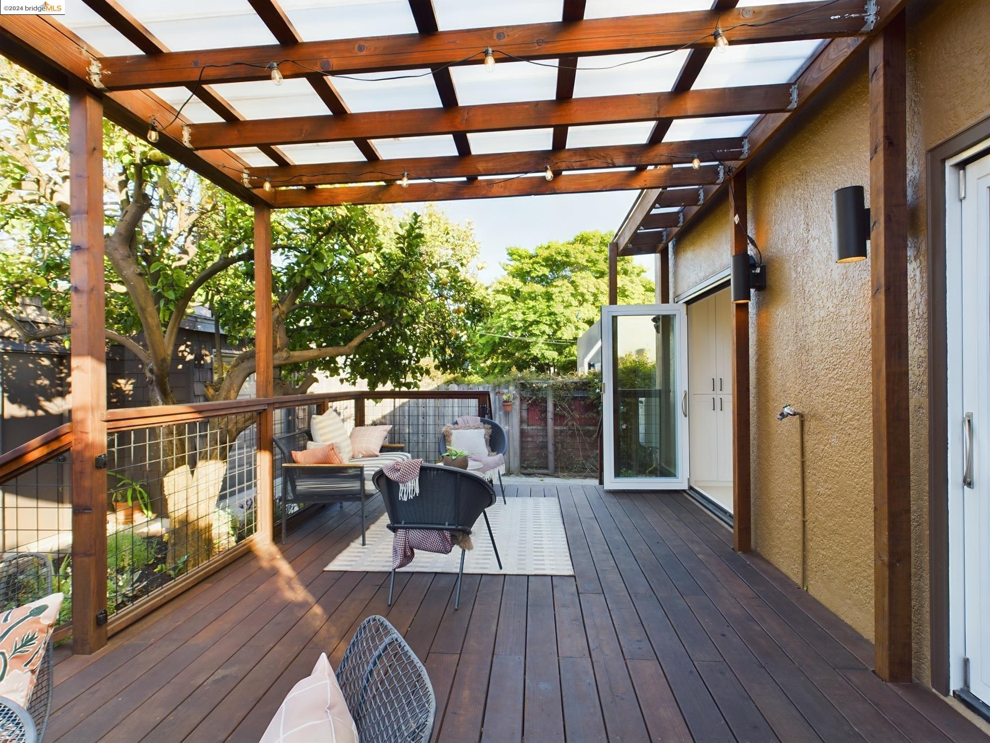 Detail Gallery Image 48 of 60 For 3018 Madeline Street, Oakland,  CA 94602 - 2 Beds | 2 Baths