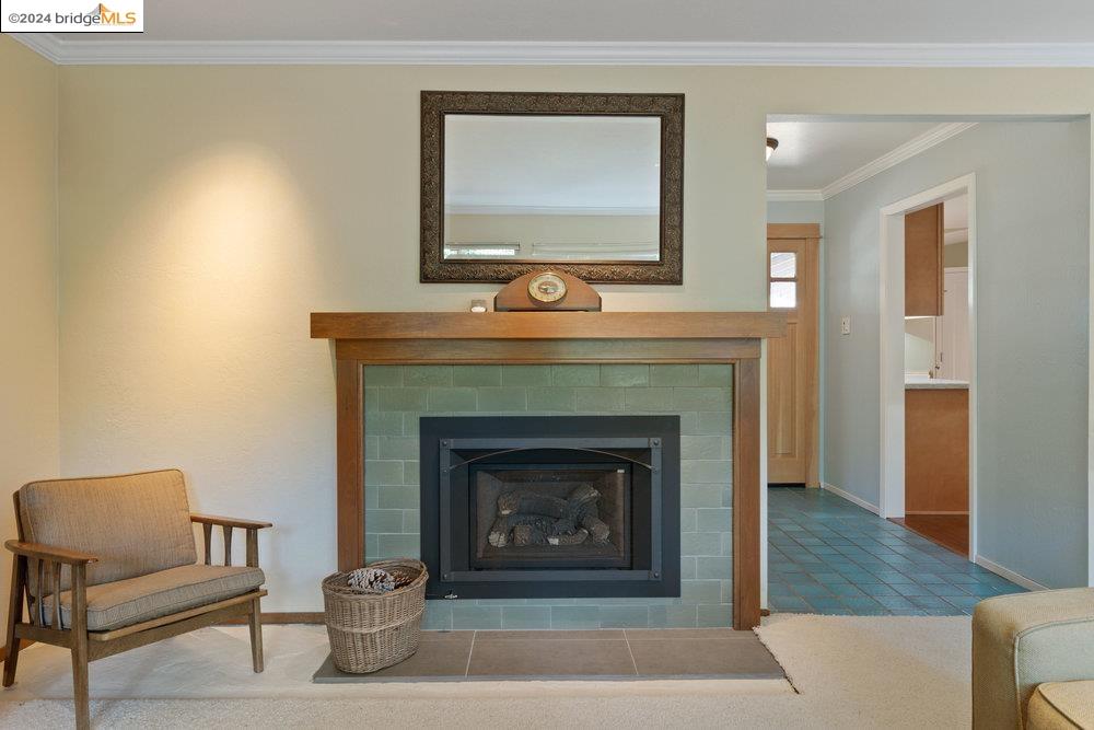 Detail Gallery Image 13 of 51 For 12901 Brookpark Rd, Oakland,  CA 94619 - 3 Beds | 2 Baths