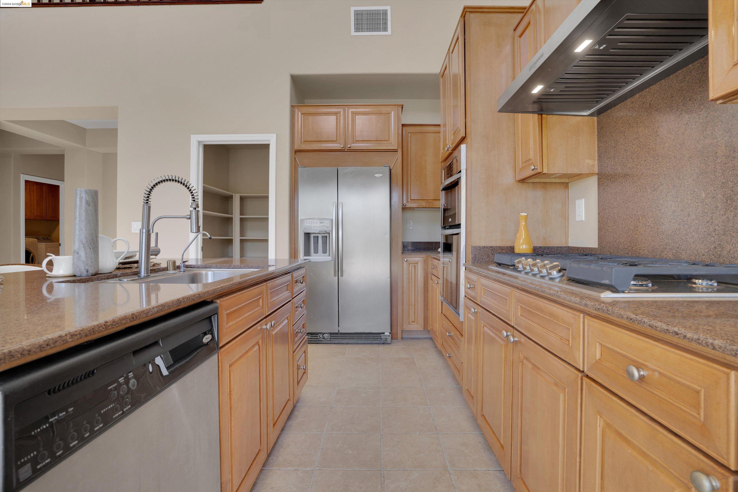 Detail Gallery Image 16 of 44 For 2882 Spanish Bay Dr, Brentwood,  CA 94513 - 4 Beds | 3/1 Baths