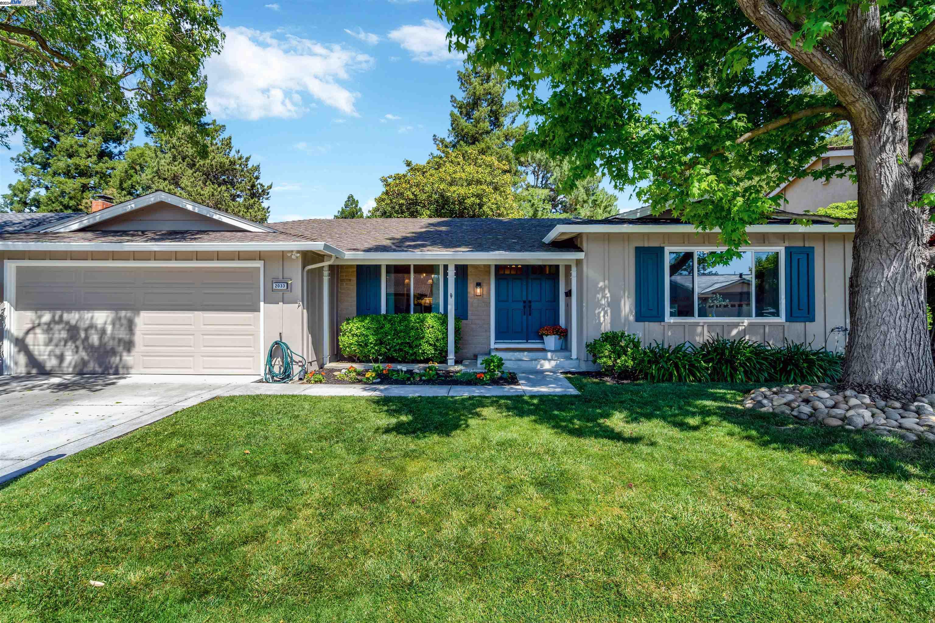 Detail Gallery Image 1 of 1 For 2033 Foxswallow Rd, Pleasanton,  CA 94566 - 4 Beds | 2 Baths