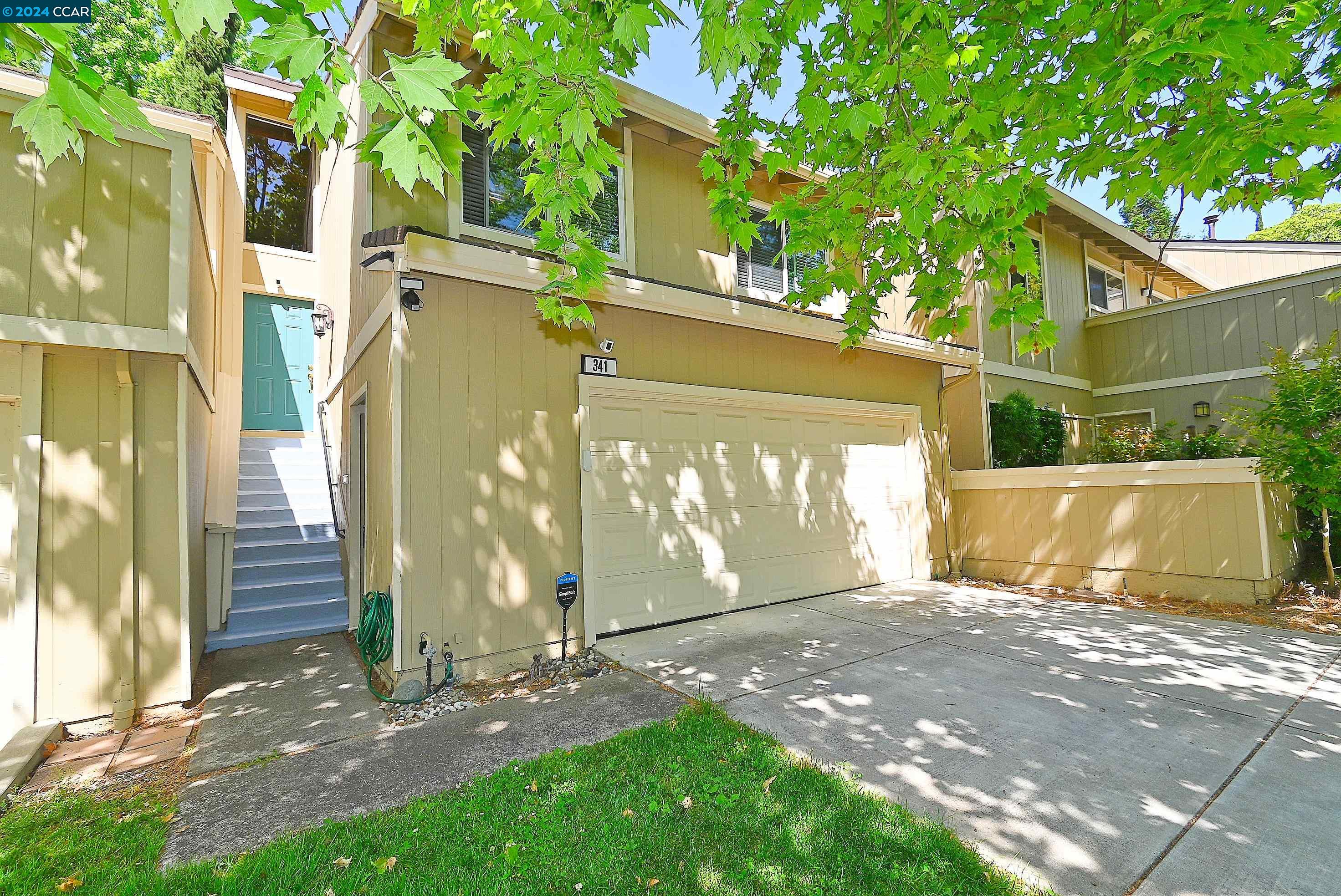 More Details about MLS # 41059980 : 341 WILDCROFT DR