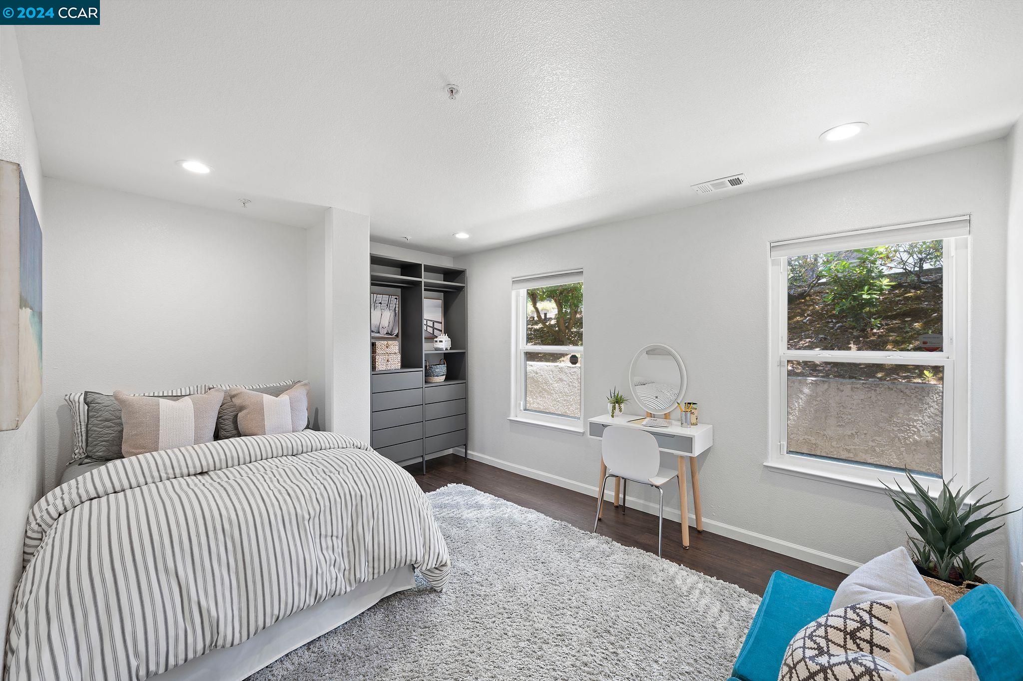 Detail Gallery Image 17 of 36 For 21314 Gary Dr #101,  Hayward,  CA 94546 - 3 Beds | 2 Baths