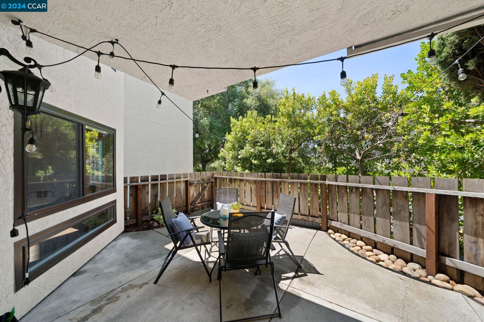 Detail Gallery Image 29 of 36 For 21314 Gary Dr #101,  Hayward,  CA 94546 - 3 Beds | 2 Baths