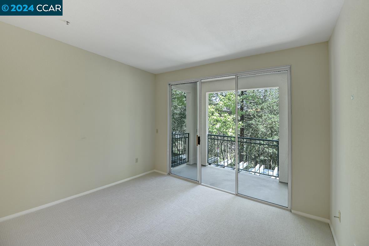 Photo #6: 41060000 Listing 