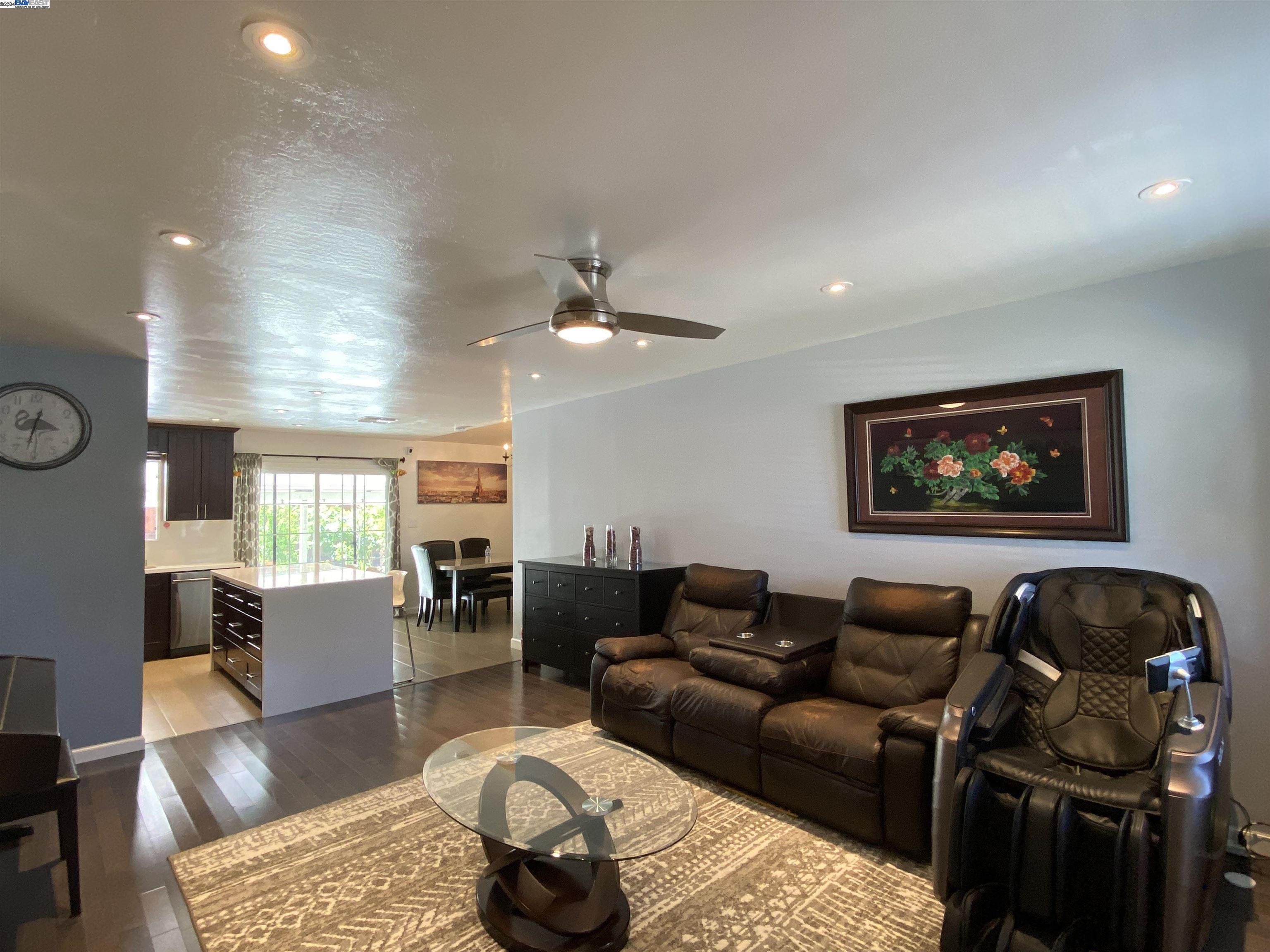 Detail Gallery Image 18 of 60 For 213 W Leland Rd, Pittsburg,  CA 94565 - 3 Beds | 2 Baths