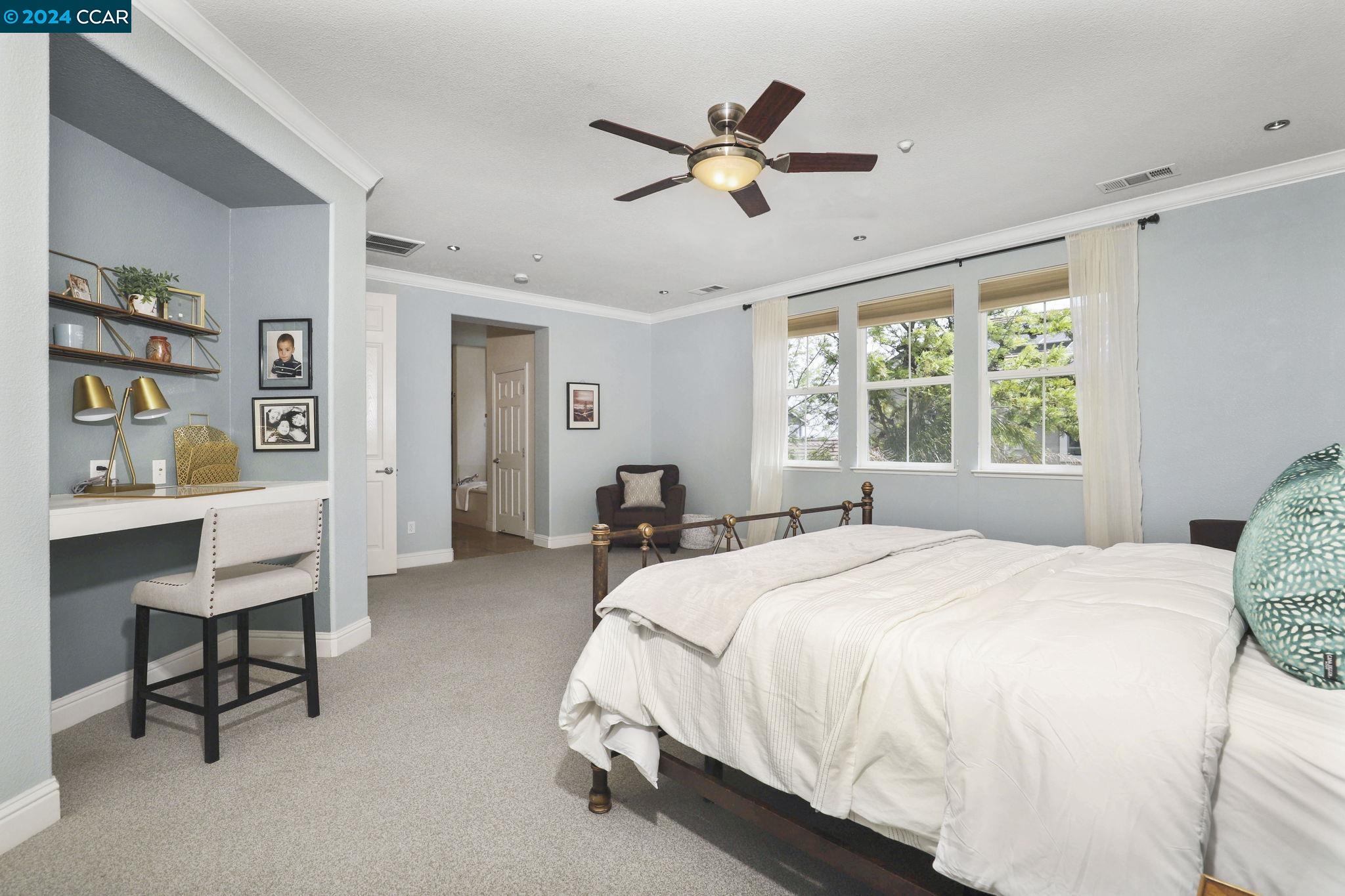 Detail Gallery Image 13 of 38 For 21 Foxglove Ct, Oakley,  CA 94561 - 5 Beds | 3/1 Baths