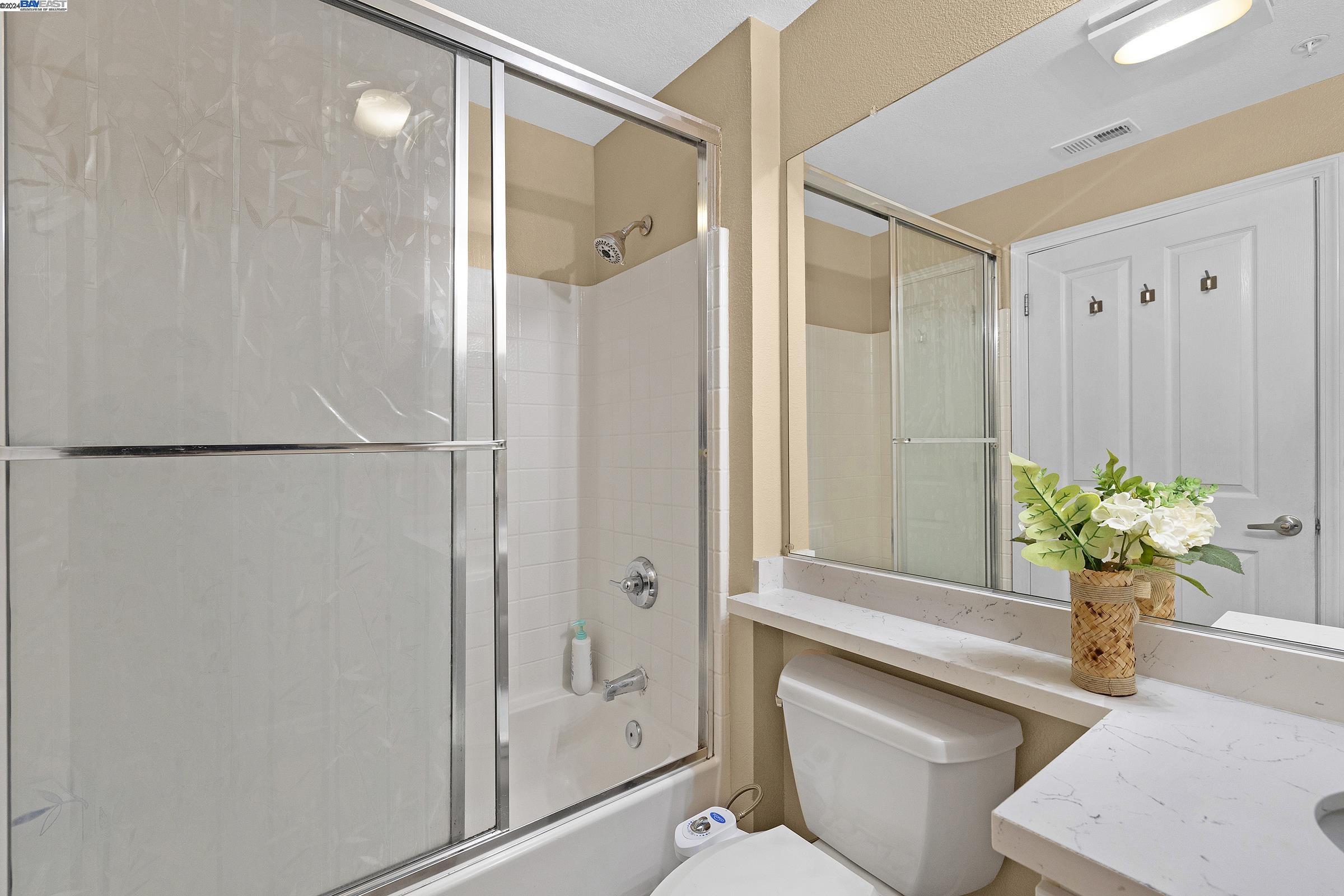 Detail Gallery Image 16 of 37 For 1982 W Bayshore Rd #110,  East Palo Alto,  CA 94303 - 3 Beds | 2 Baths