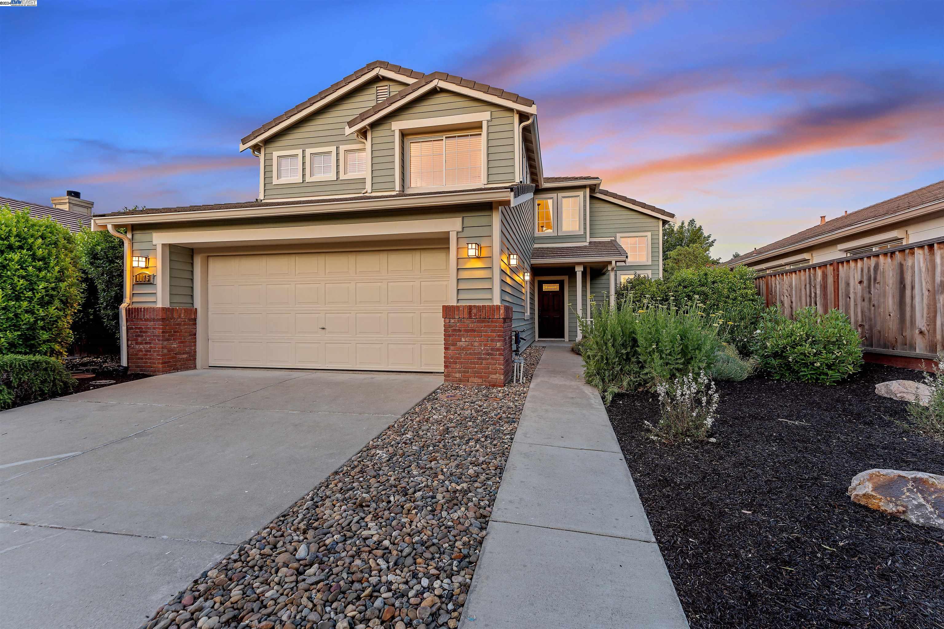 Detail Gallery Image 1 of 1 For 1175 Big Basin, Livermore,  CA 94551 - 3 Beds | 2/1 Baths
