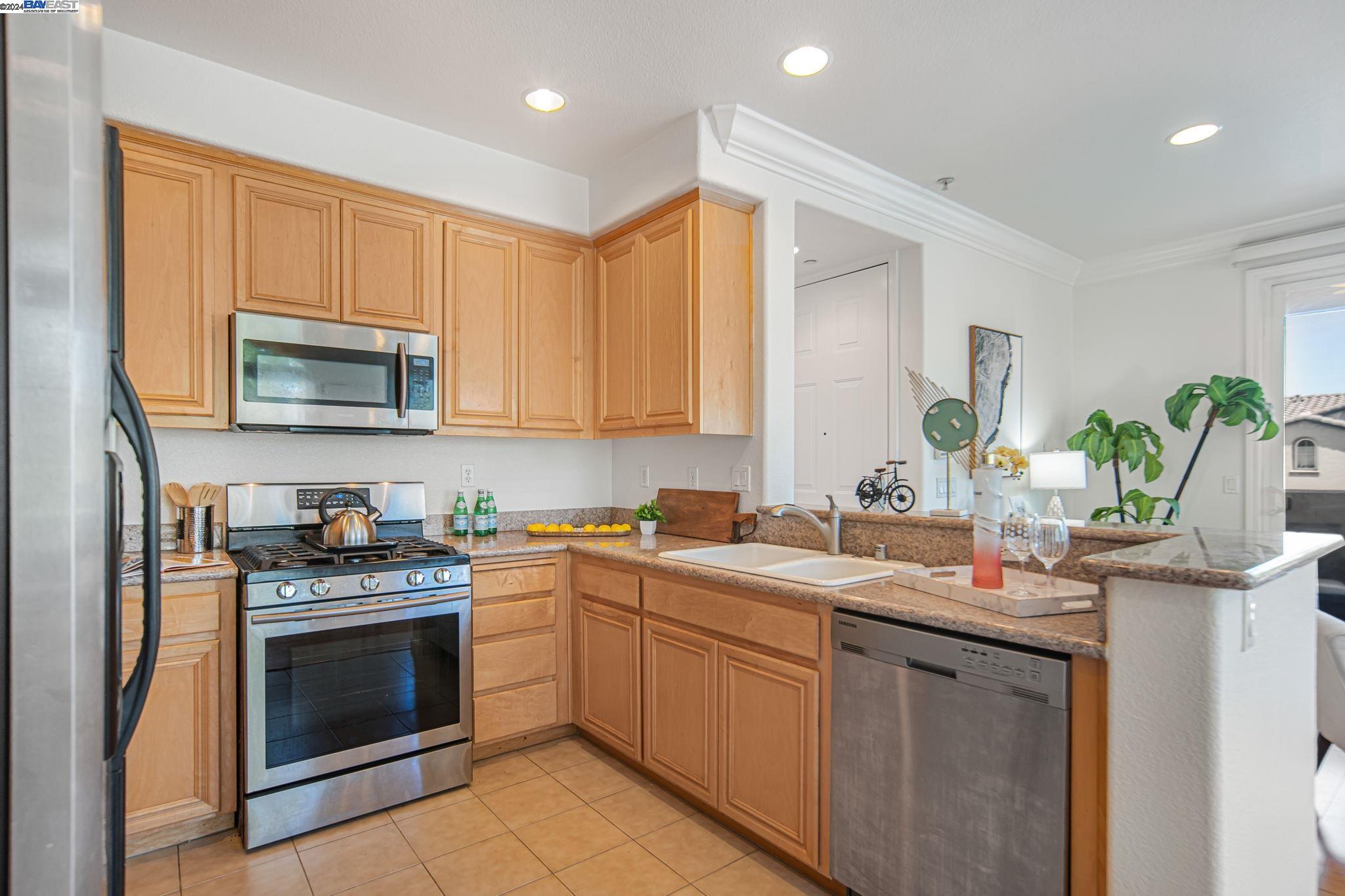 Detail Gallery Image 16 of 29 For 795 Parc Ln, Milpitas,  CA 95035 - 2 Beds | 2/1 Baths