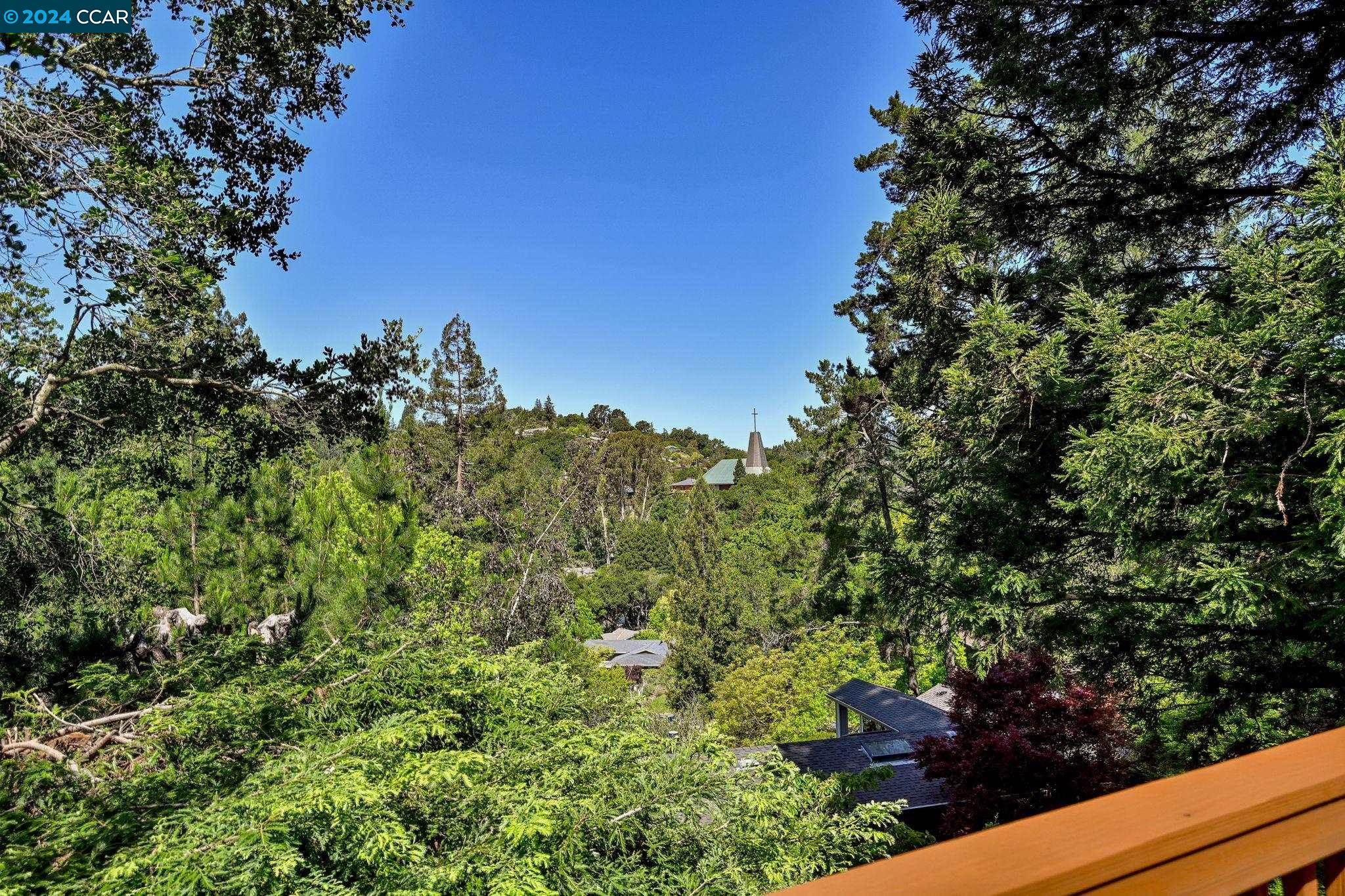 Detail Gallery Image 39 of 45 For 3944 Woodside Ct, Lafayette,  CA 94549 - 4 Beds | 3 Baths