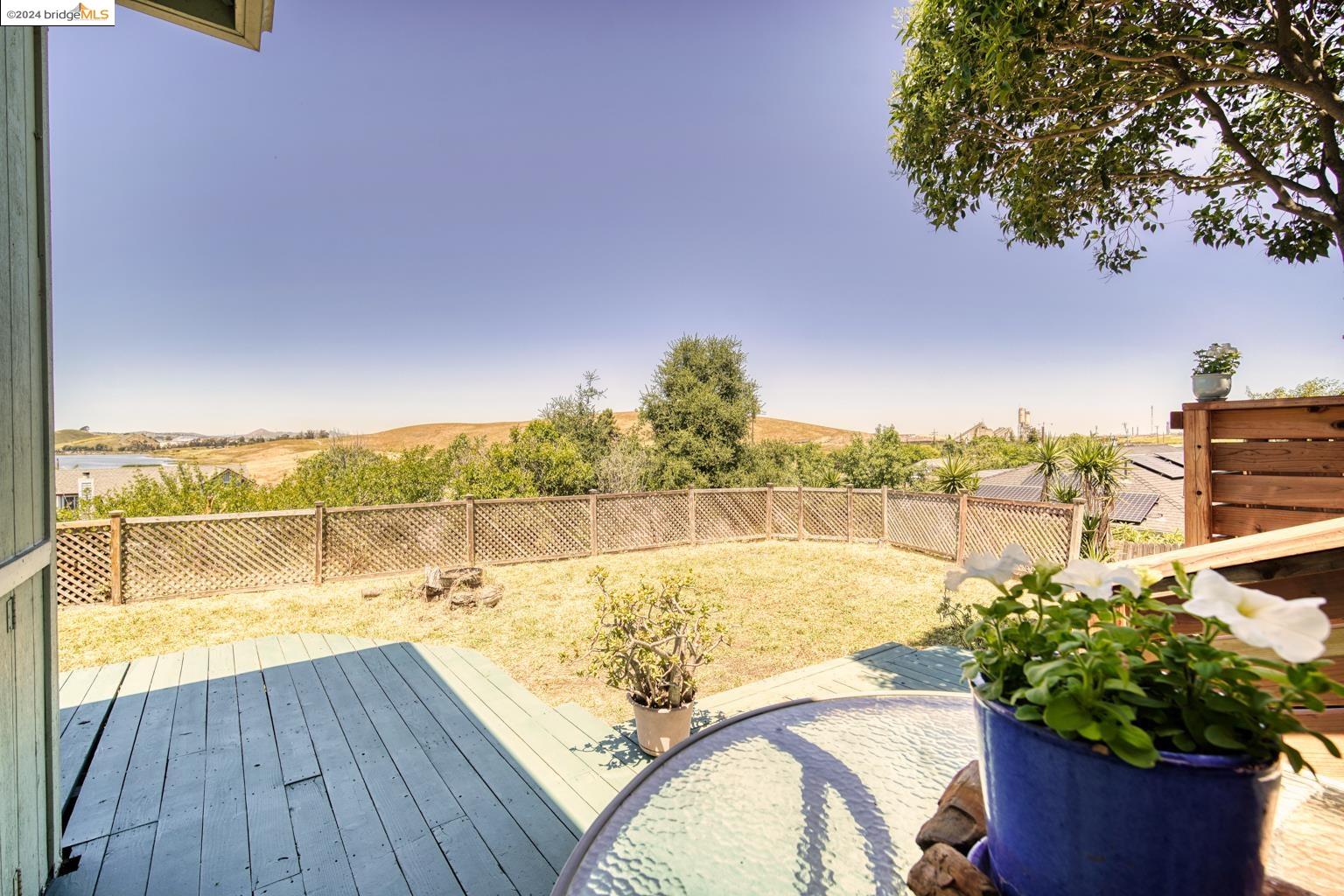 Detail Gallery Image 27 of 35 For 103 Cambark Ct, Martinez,  CA 94553 - 3 Beds | 2 Baths
