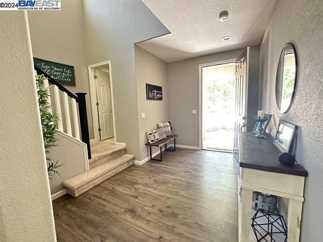 Detail Gallery Image 3 of 30 For 307 Coolcrest Drive, Oakley,  CA 94561 - 4 Beds | 2/1 Baths