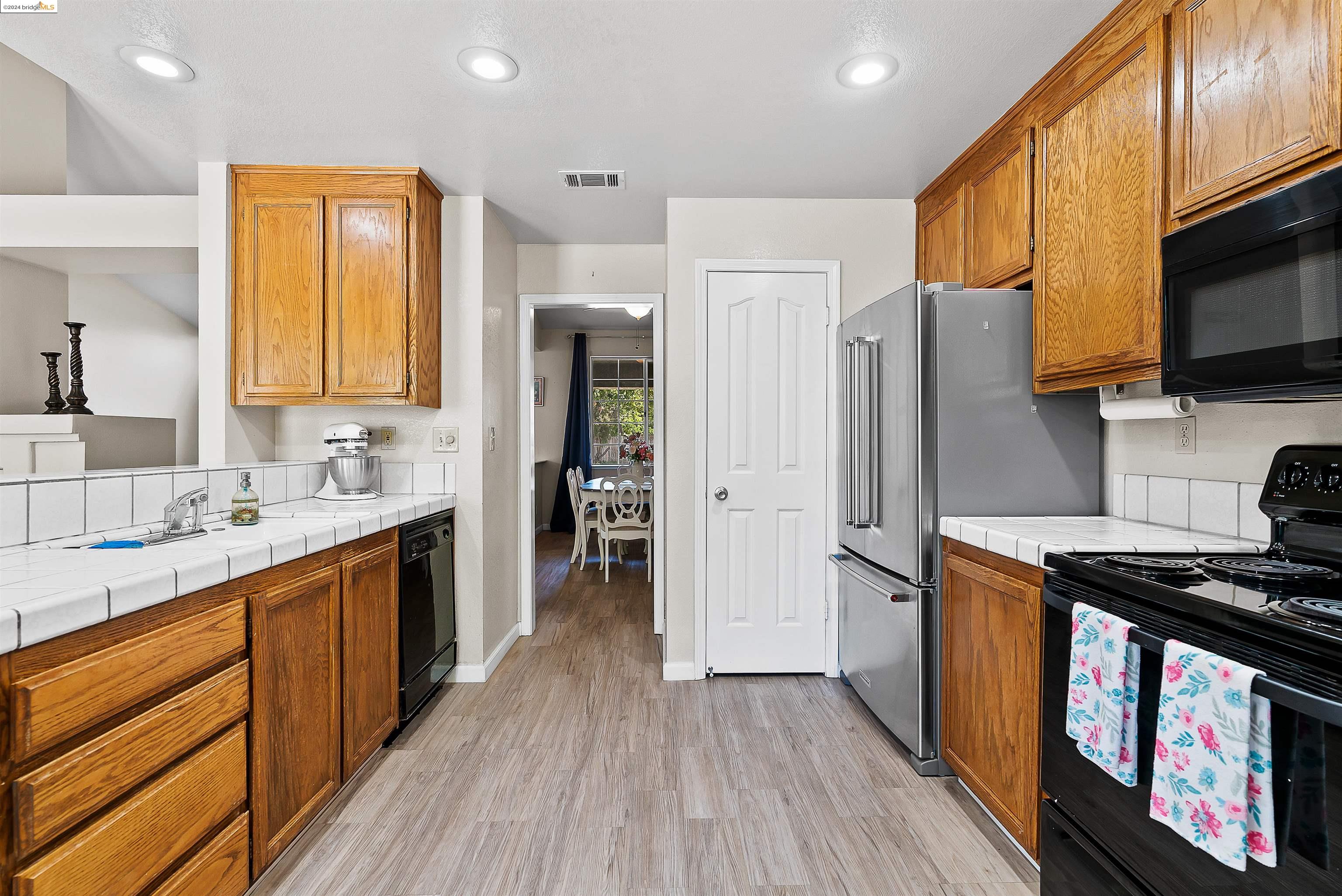 Detail Gallery Image 22 of 41 For 1440 Walnut Meadows Dr, Oakley,  CA 94561 - 3 Beds | 2 Baths