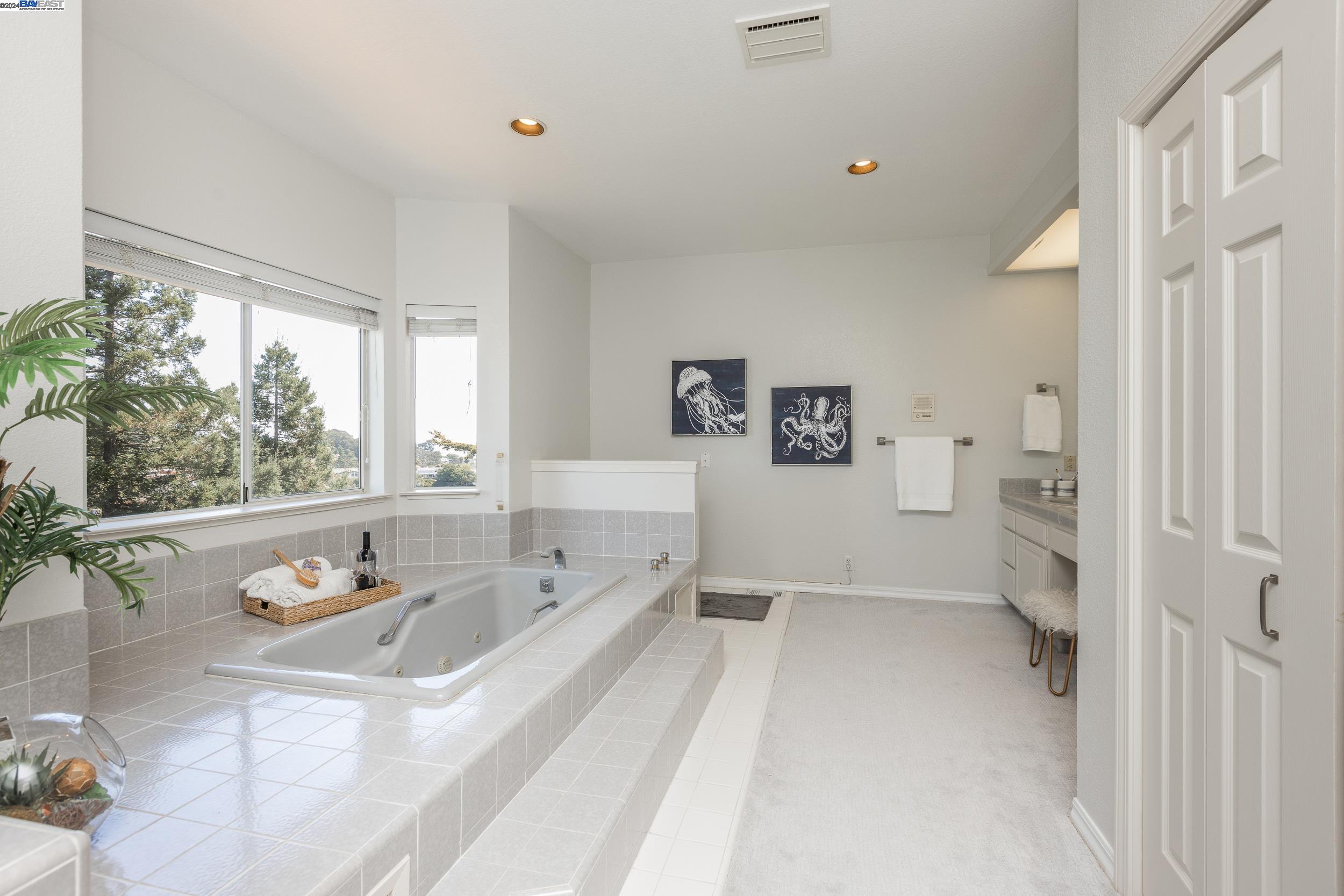 Detail Gallery Image 21 of 42 For 51 Bay View Dr, San Carlos,  CA 94070 - 4 Beds | 3/1 Baths